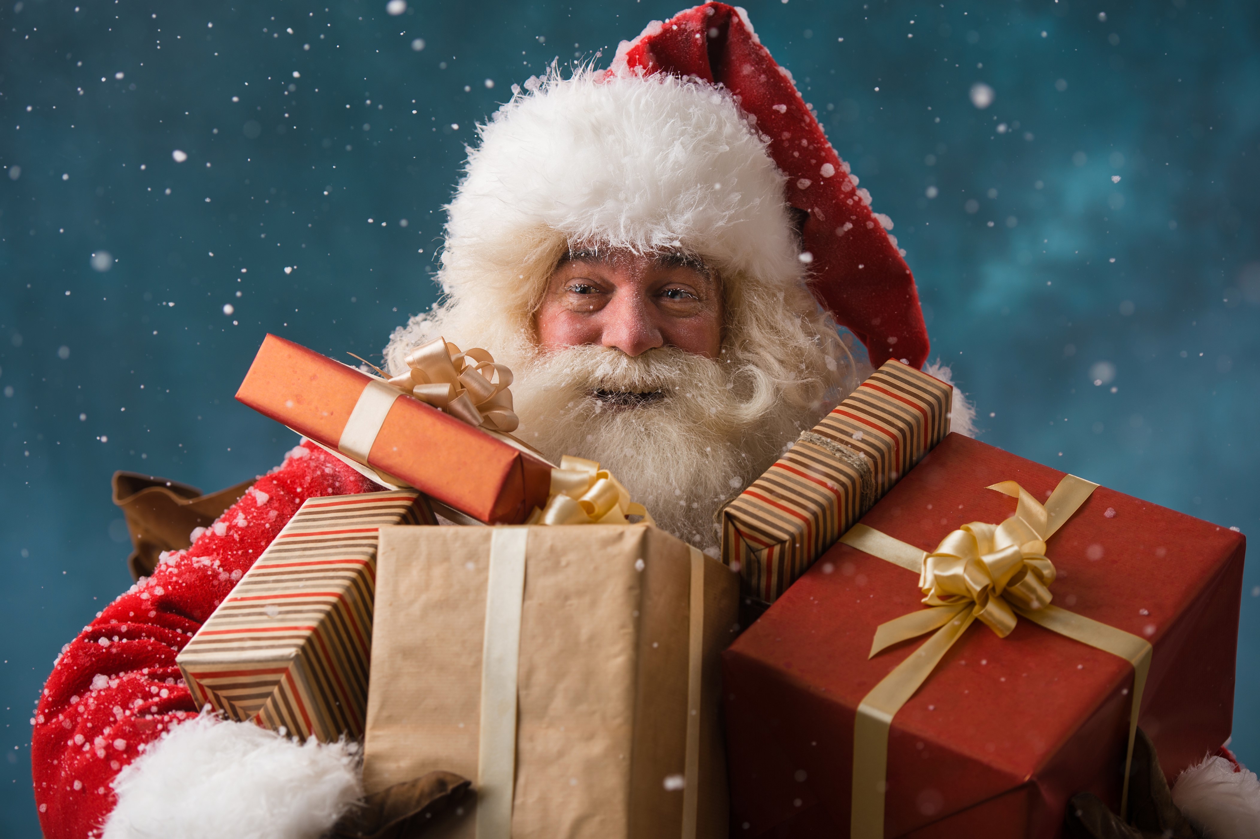 Santa Claus with Christmas Gifts HD Wallpaper