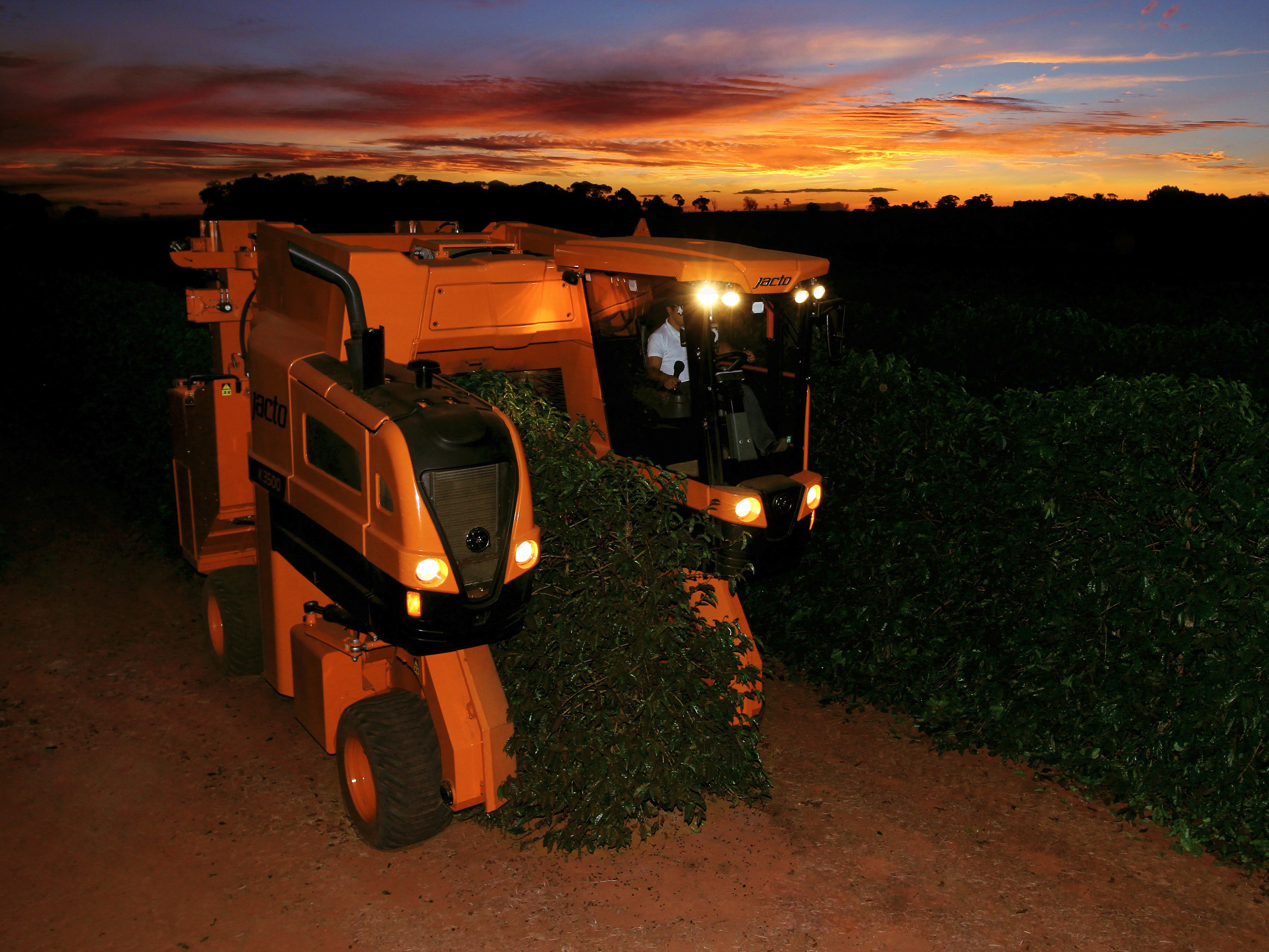 2015-17 Jacto K 3500 Agricultural Machinery Evening HD Wallpaper