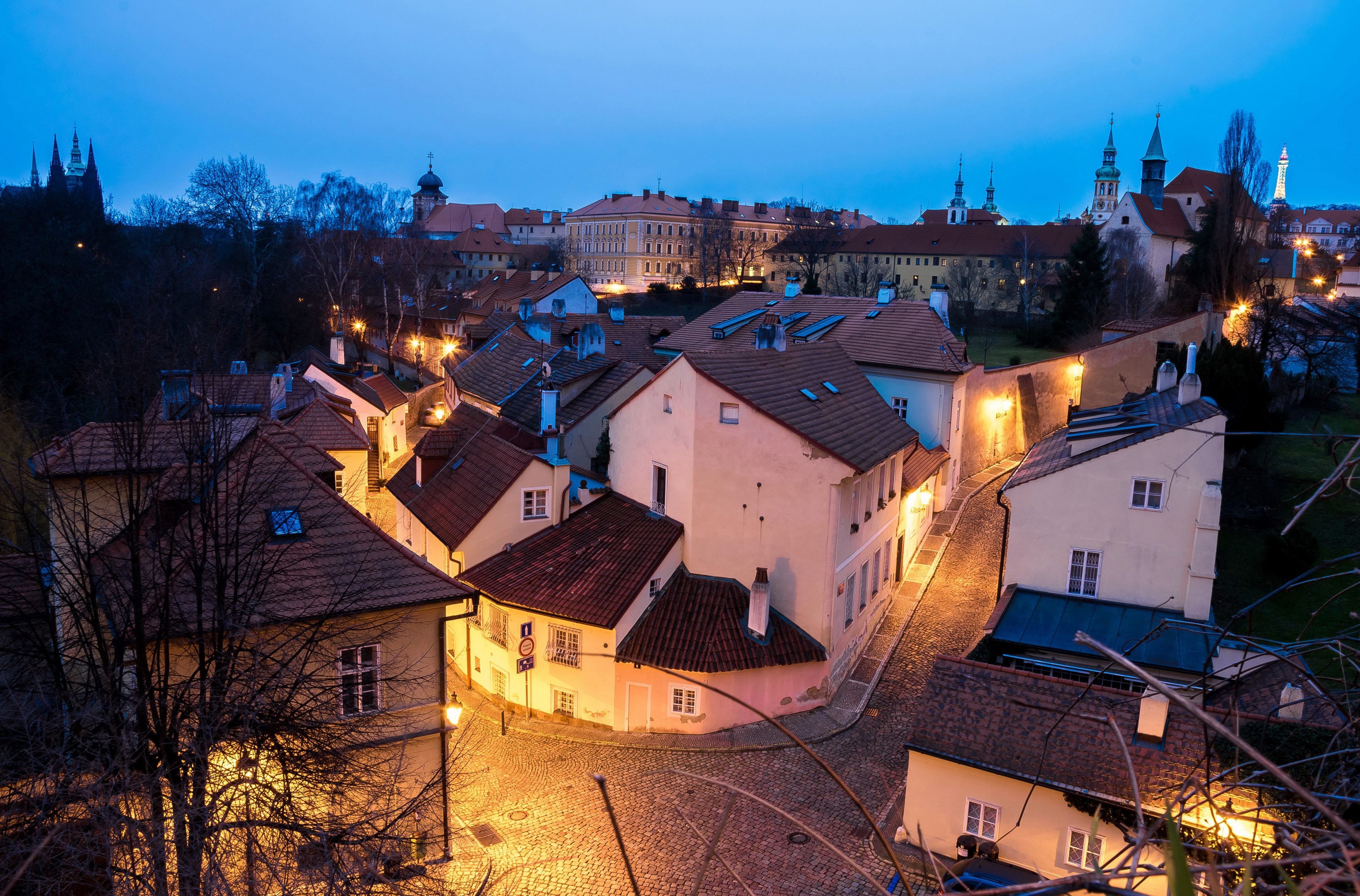 Prague houses and streets at dusk HD Wallpaper