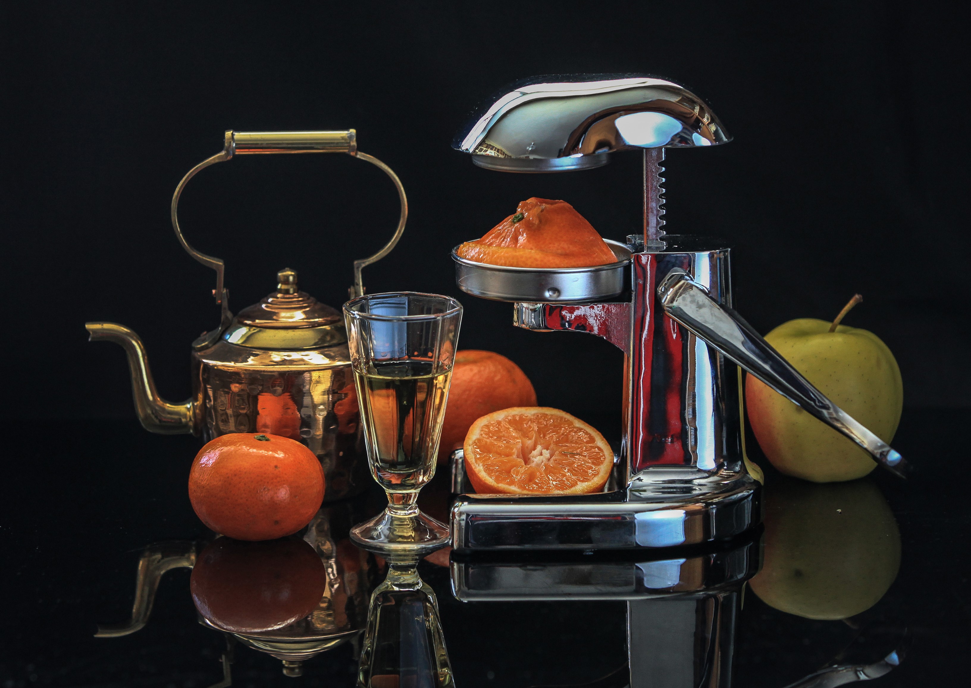 Still life with citrus, apple, kettle, and juicer HD Wallpaper