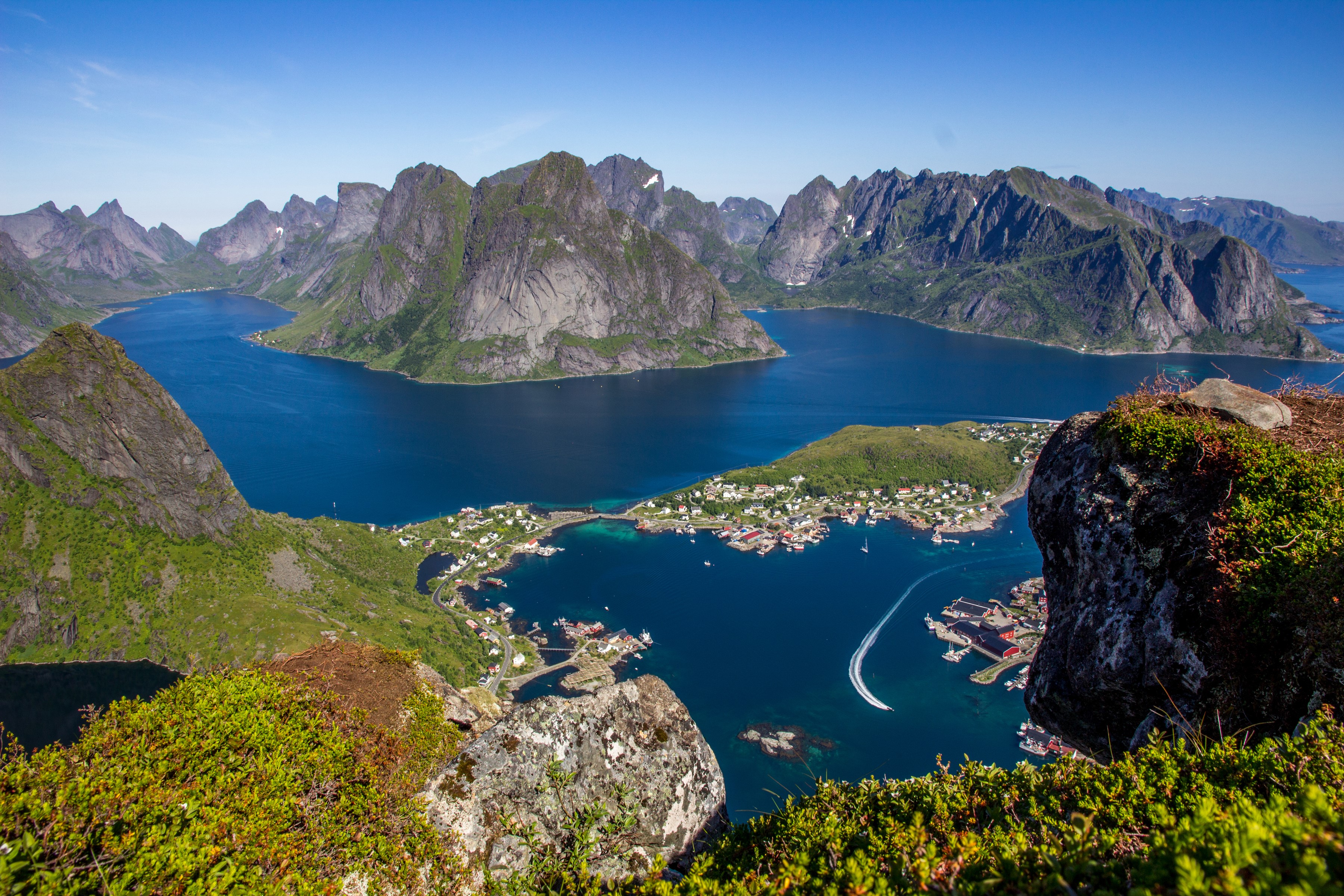Reine, Lofoten Islands, Norway HD Wallpaper