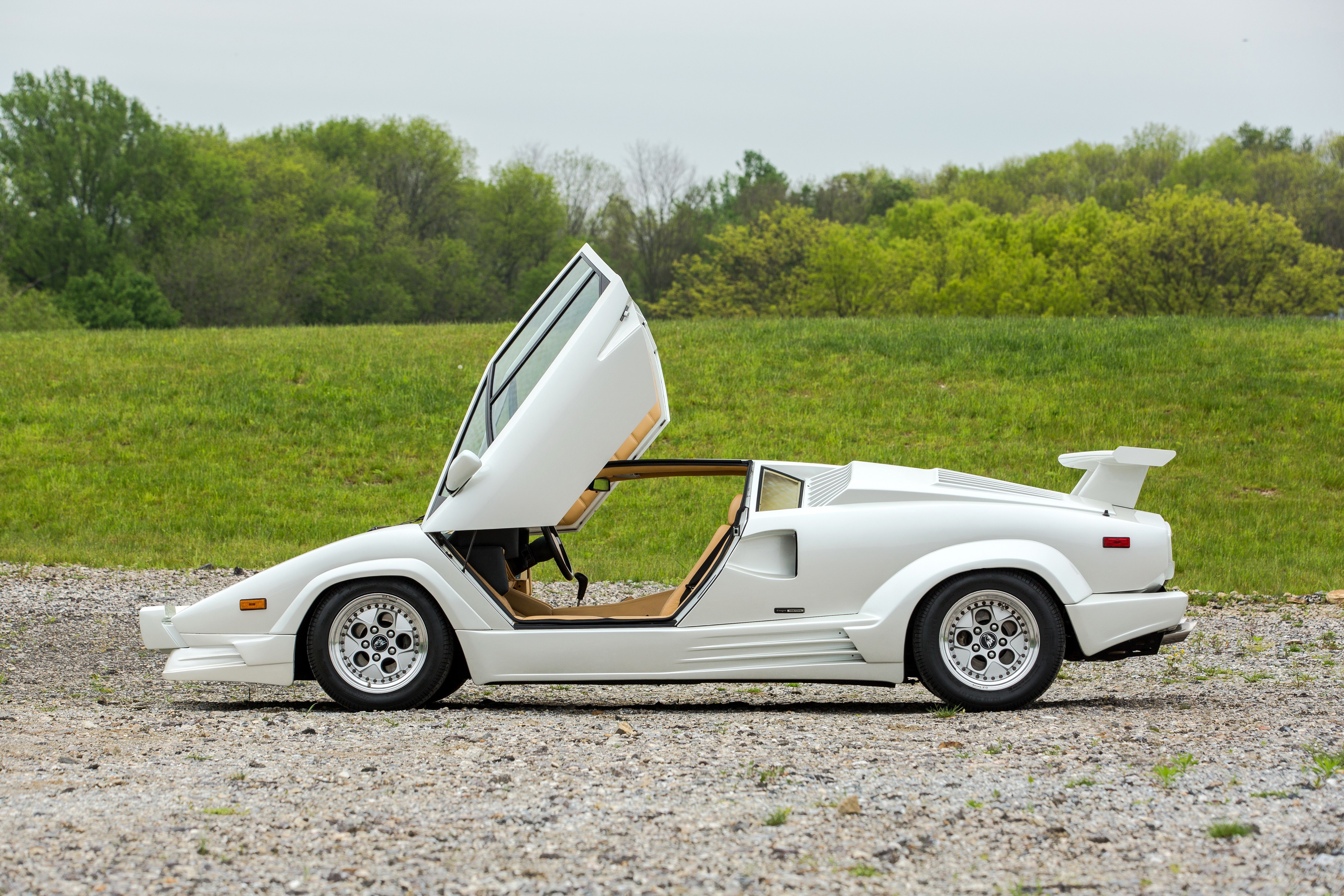 White 1988-90 Lamborghini Countach 25th Anniversary Bertone HD Wallpaper