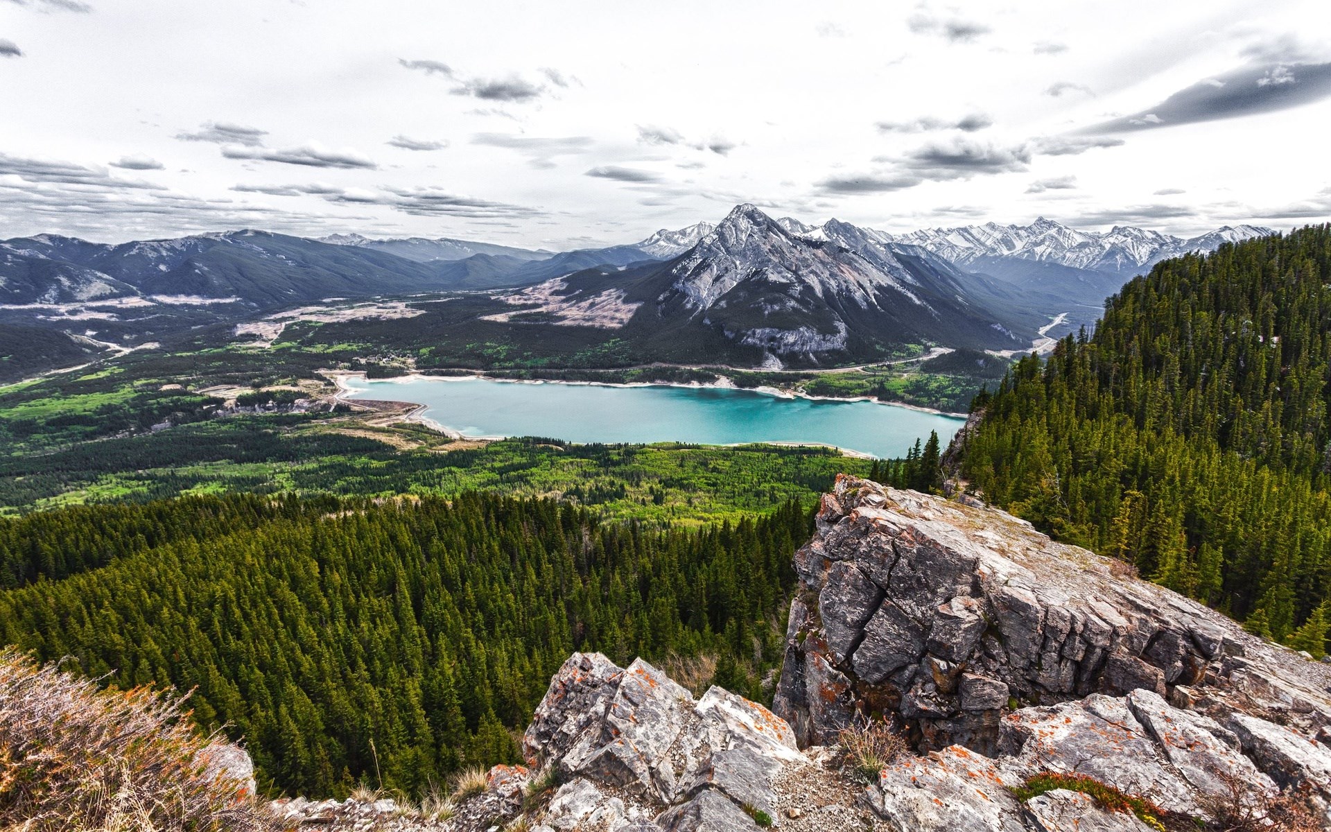 Mountain landscape with lake and forest HD Wallpaper