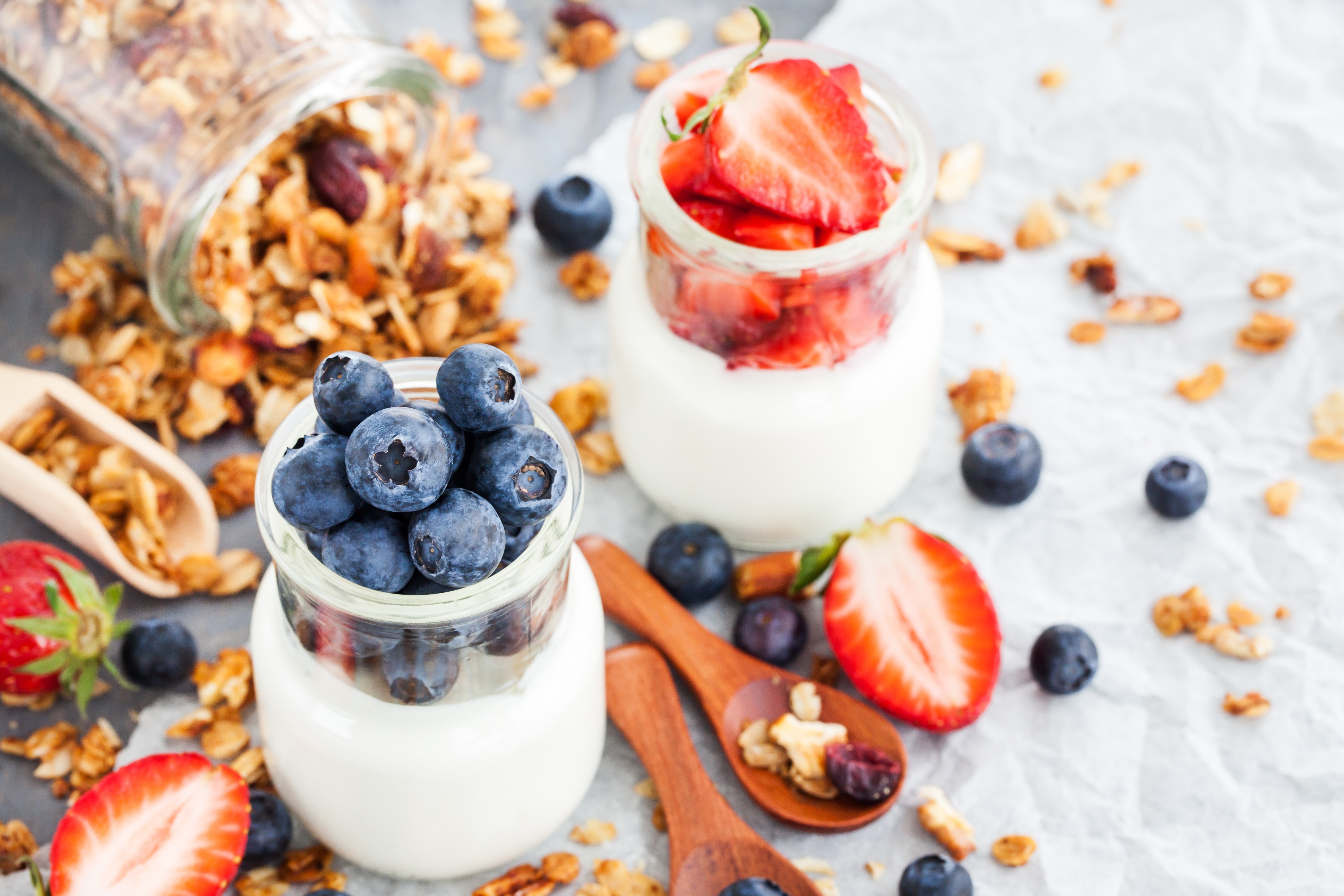 Blueberries and Strawberries with Muesli and Yogurt HD Wallpaper