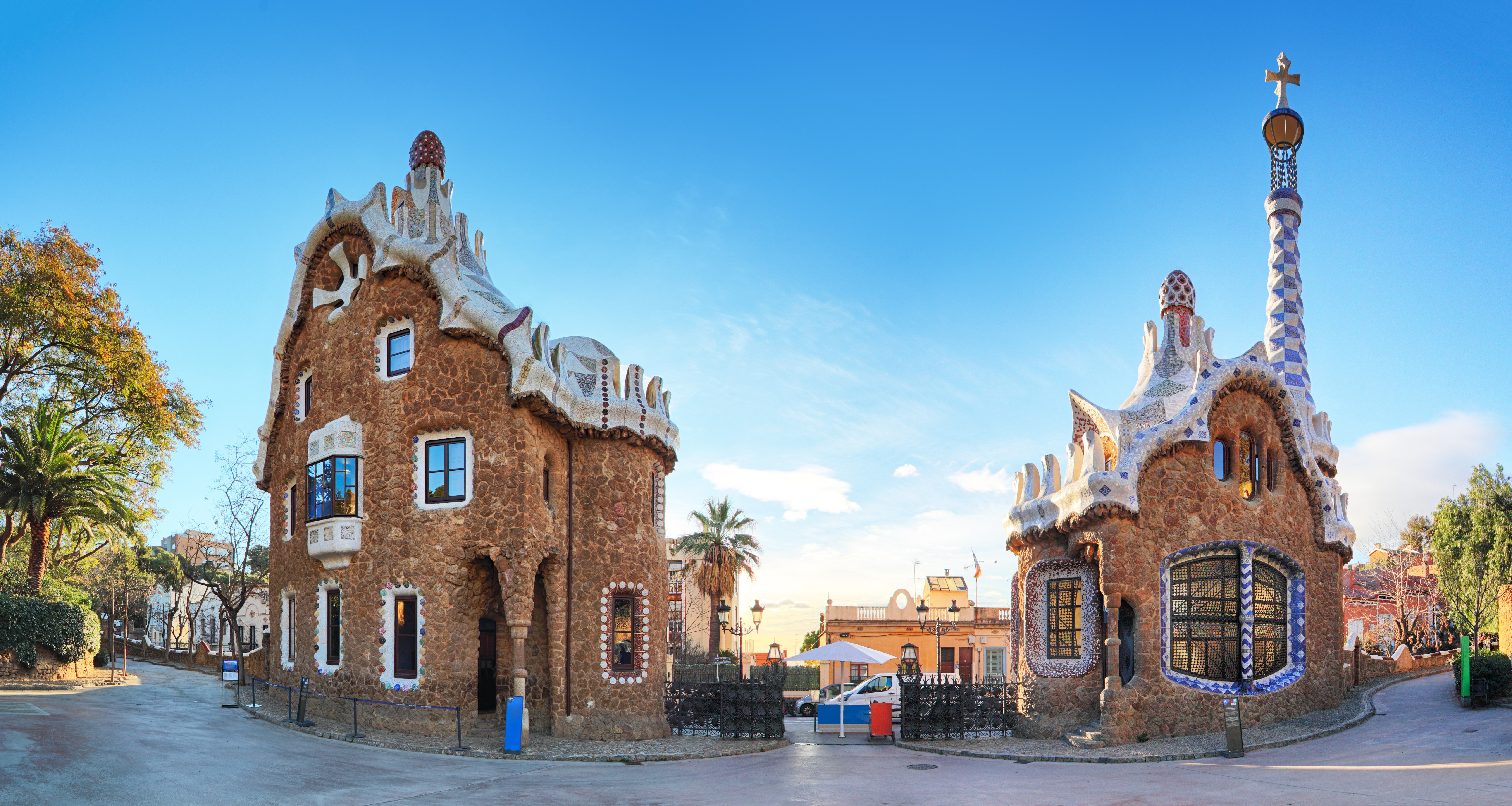 Park Güell Houses, Barcelona, Spain HD Wallpaper
