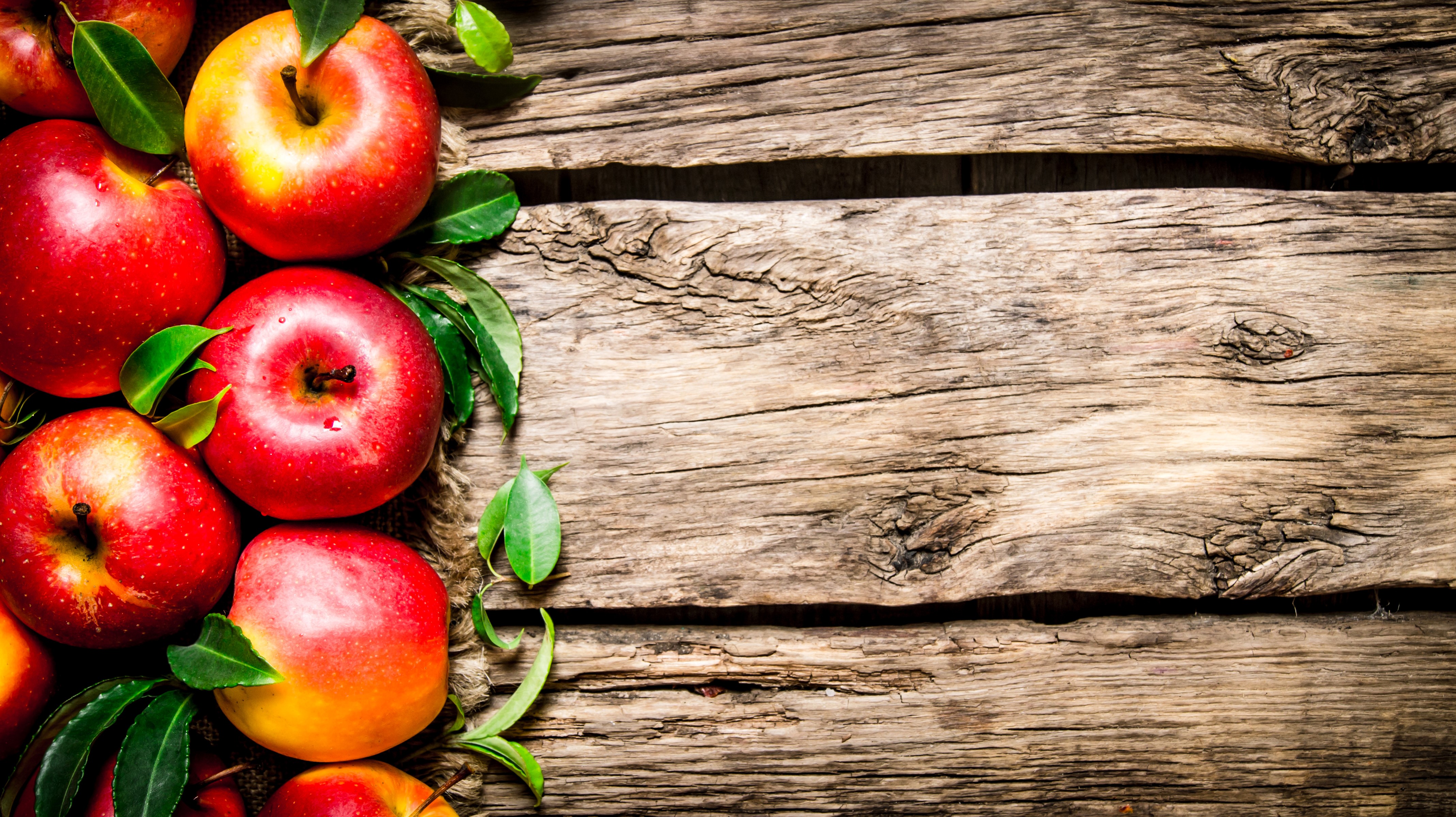 Apples on Wood Planks HD Wallpaper