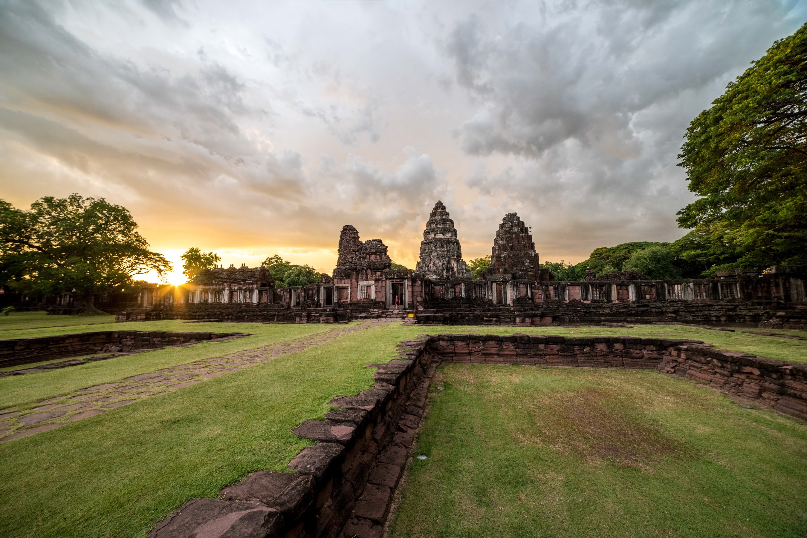 Phimai Historical Park ruins at sunset in Thailand HD Wallpaper