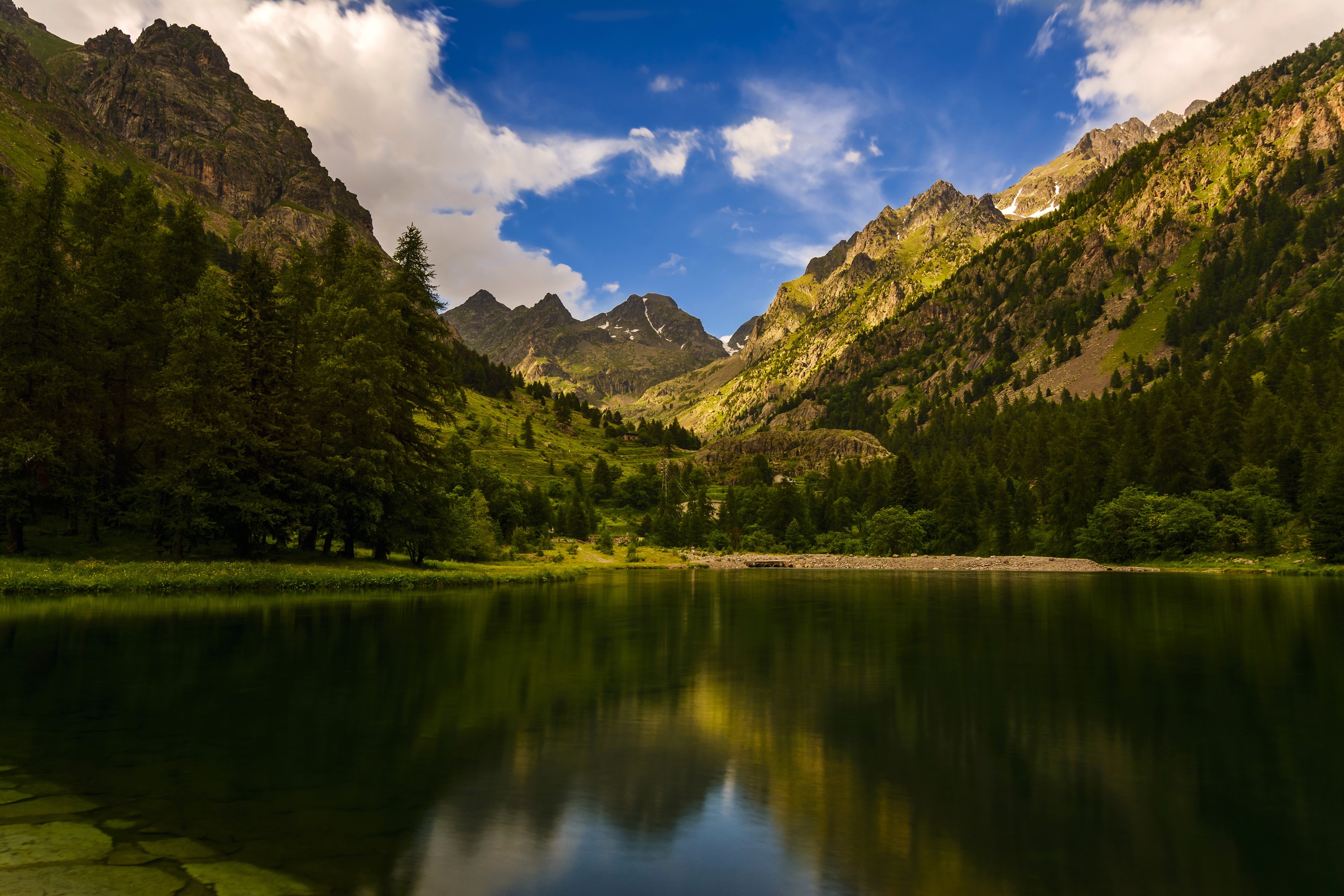 Lake and Mountains in Saint-Grat, France HD Wallpaper