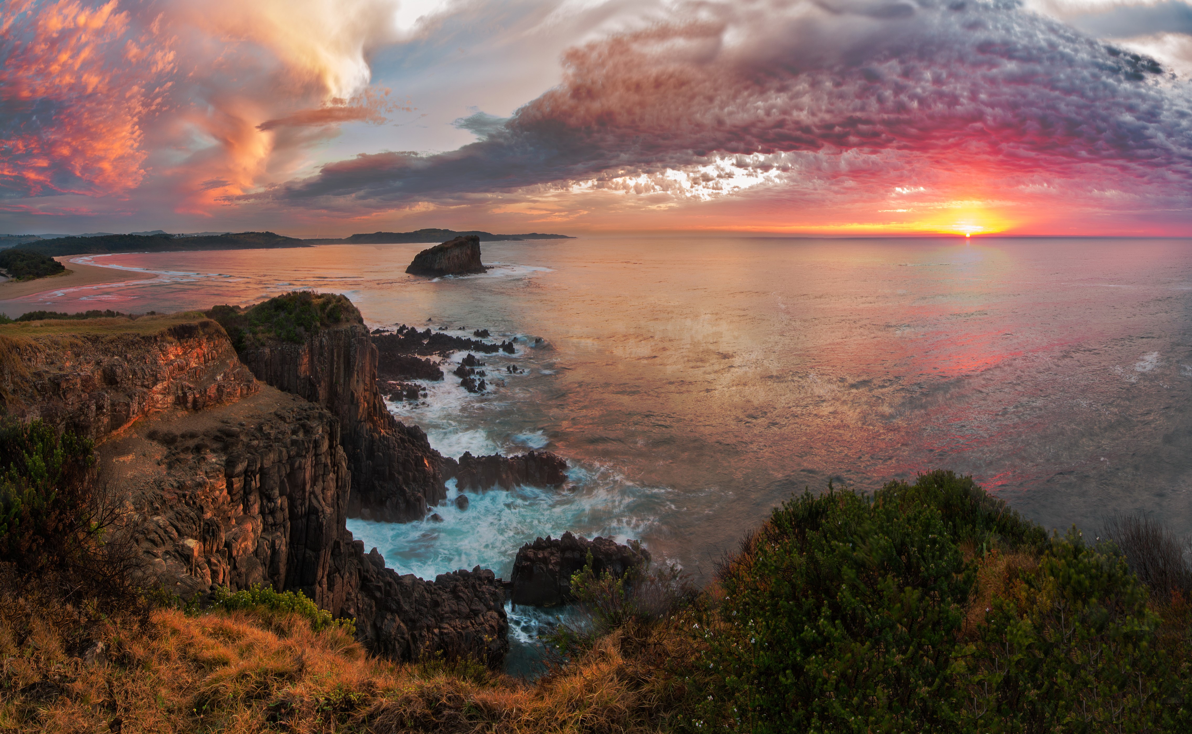 4K Sunrise over Kiama Coast, Australia HD Wallpaper