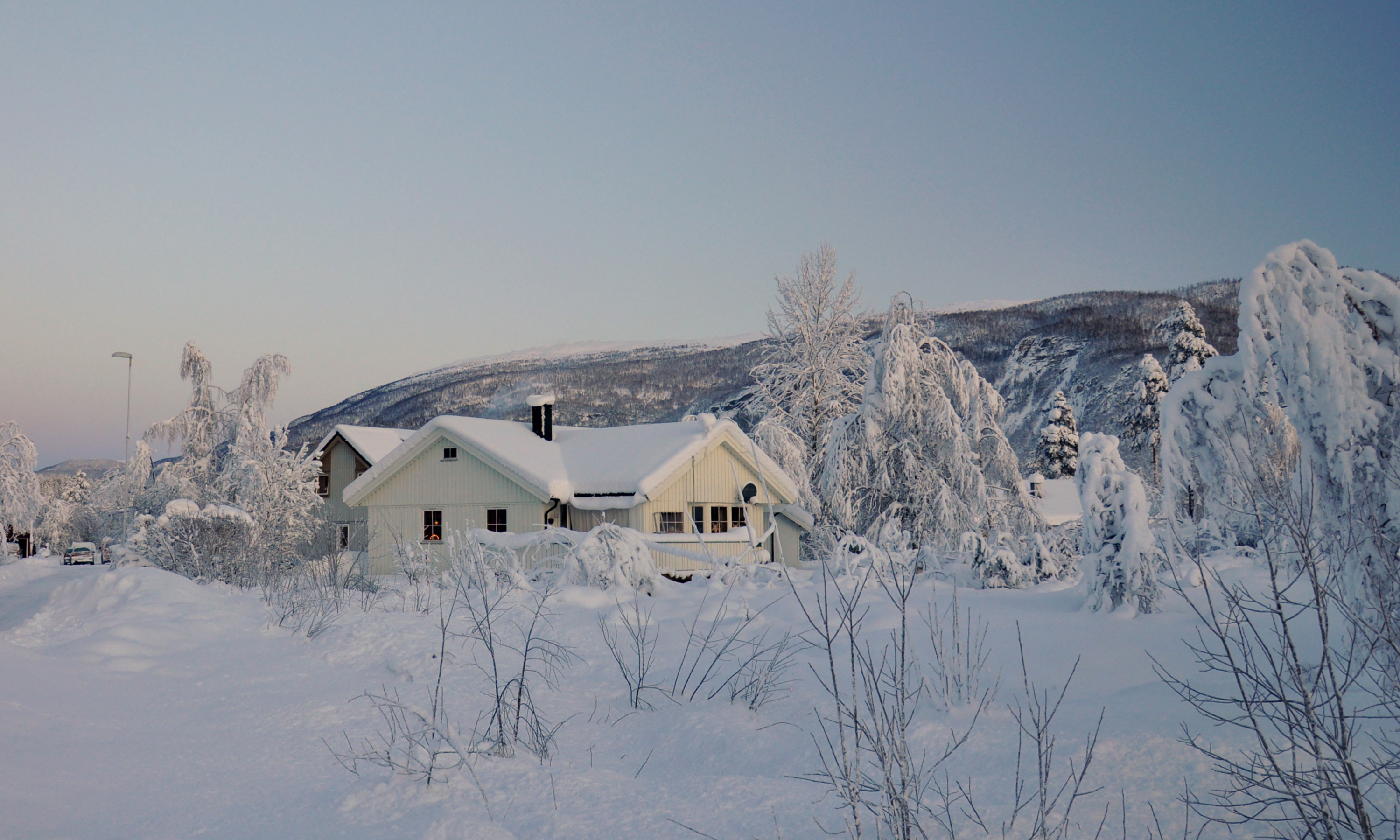 Houses in Rokland, Norway during winter with snow HD Wallpaper