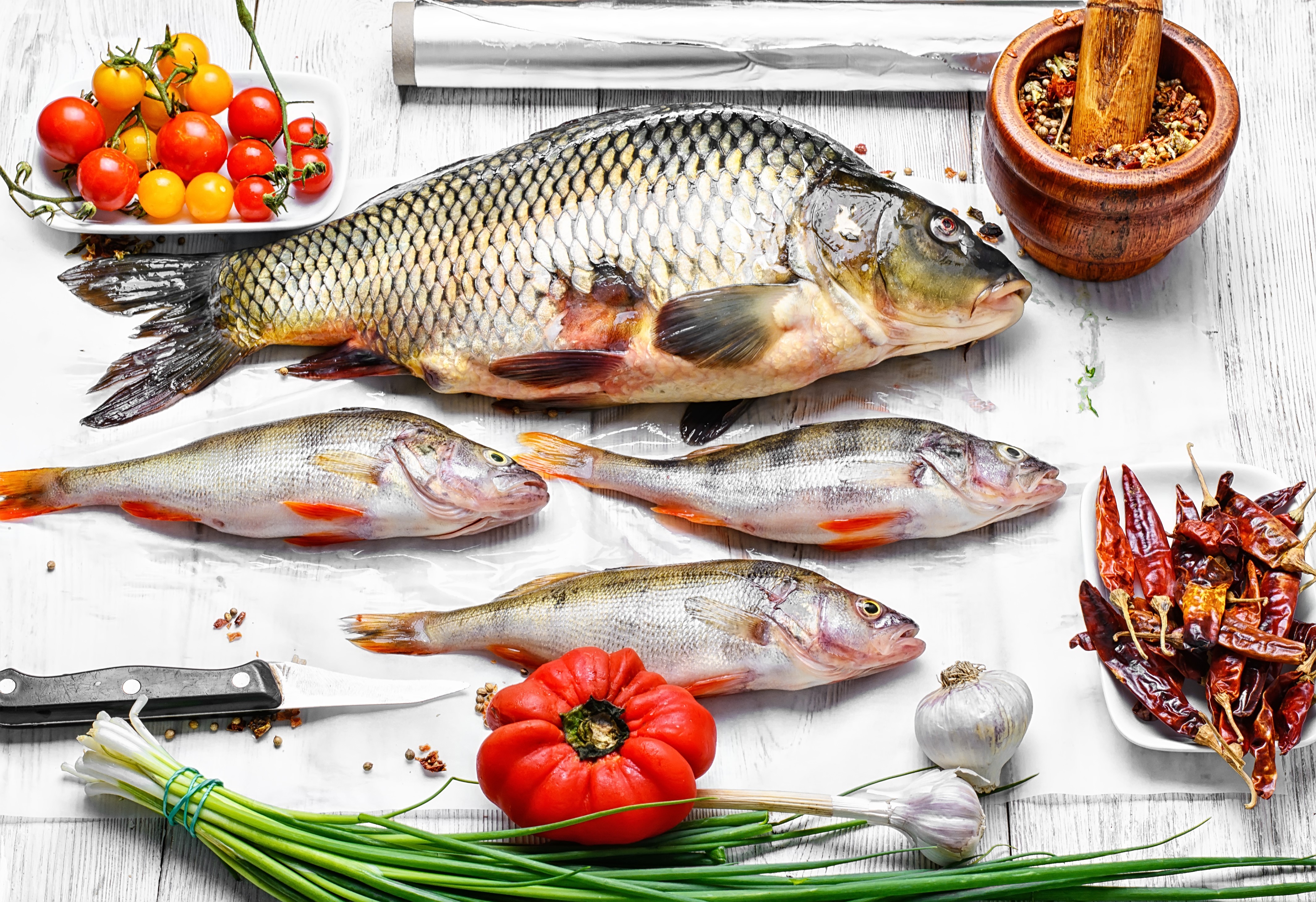 Fresh Fish and Vegetables on Wood Planks HD Wallpaper