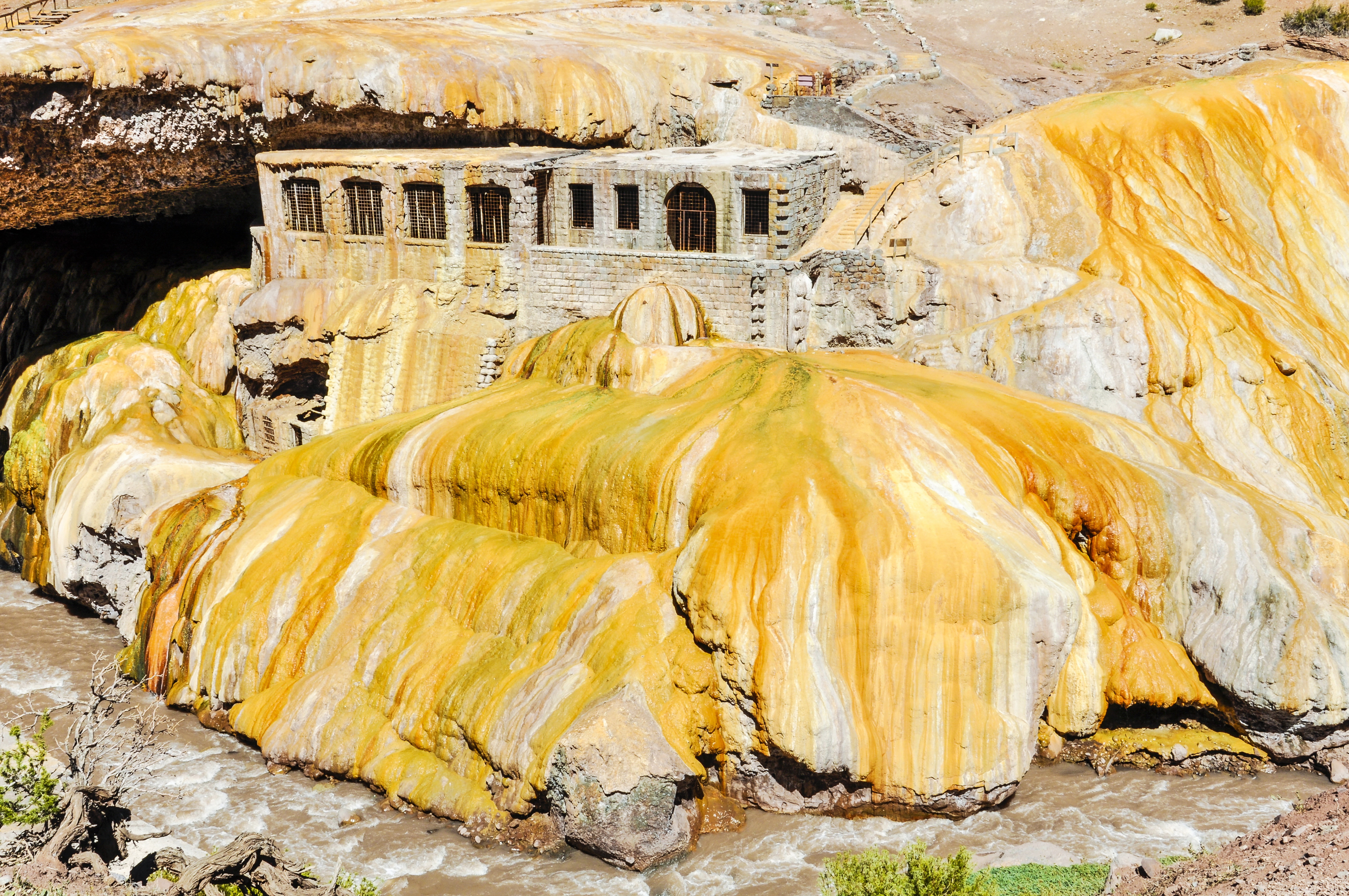 Puente del Inca Mendoza, Argentina HD Wallpaper