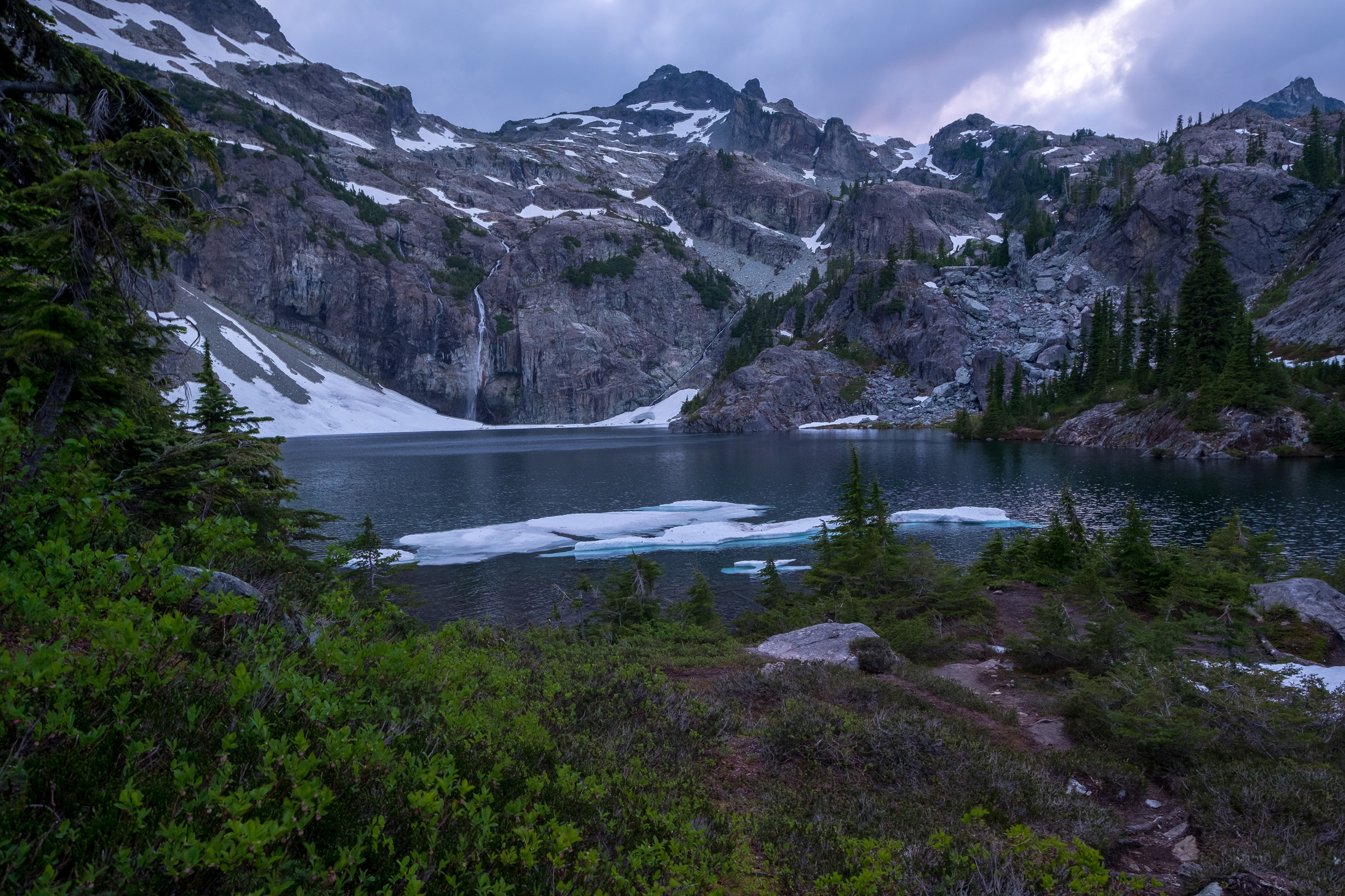 Glacier Lake in Canadian Mountains with Snow and Ice HD Wallpaper
