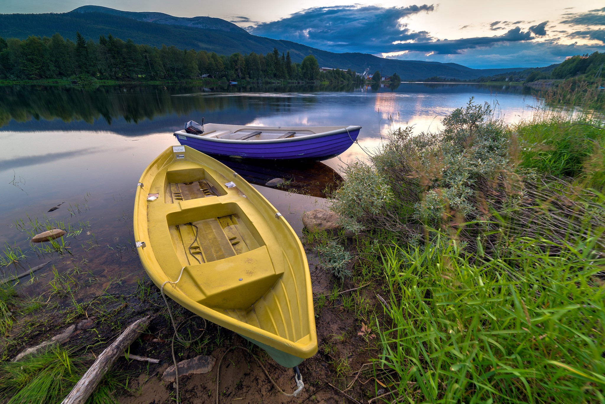 Two boats on a lake in Norway HD Wallpaper