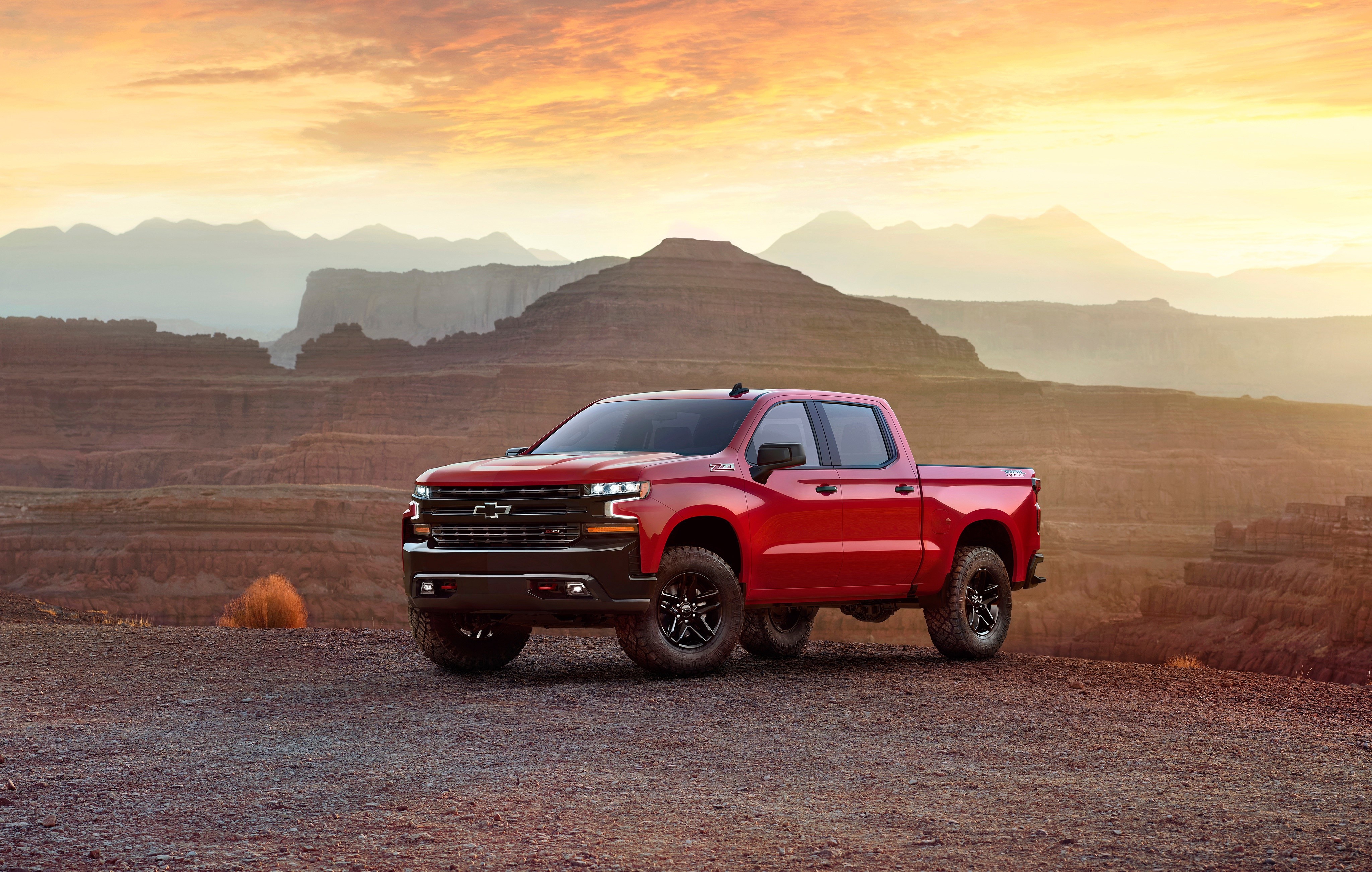 Red Chevrolet Silverado LT-Z71 2019 Pickup Truck HD Wallpaper