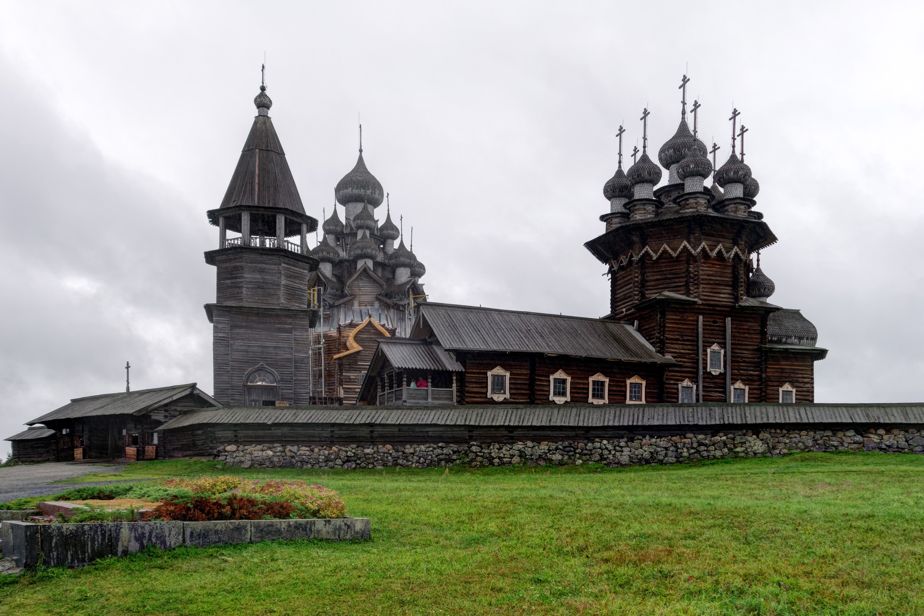 Kizhi Pogost wooden churches in Karelia, Russia HD Wallpaper