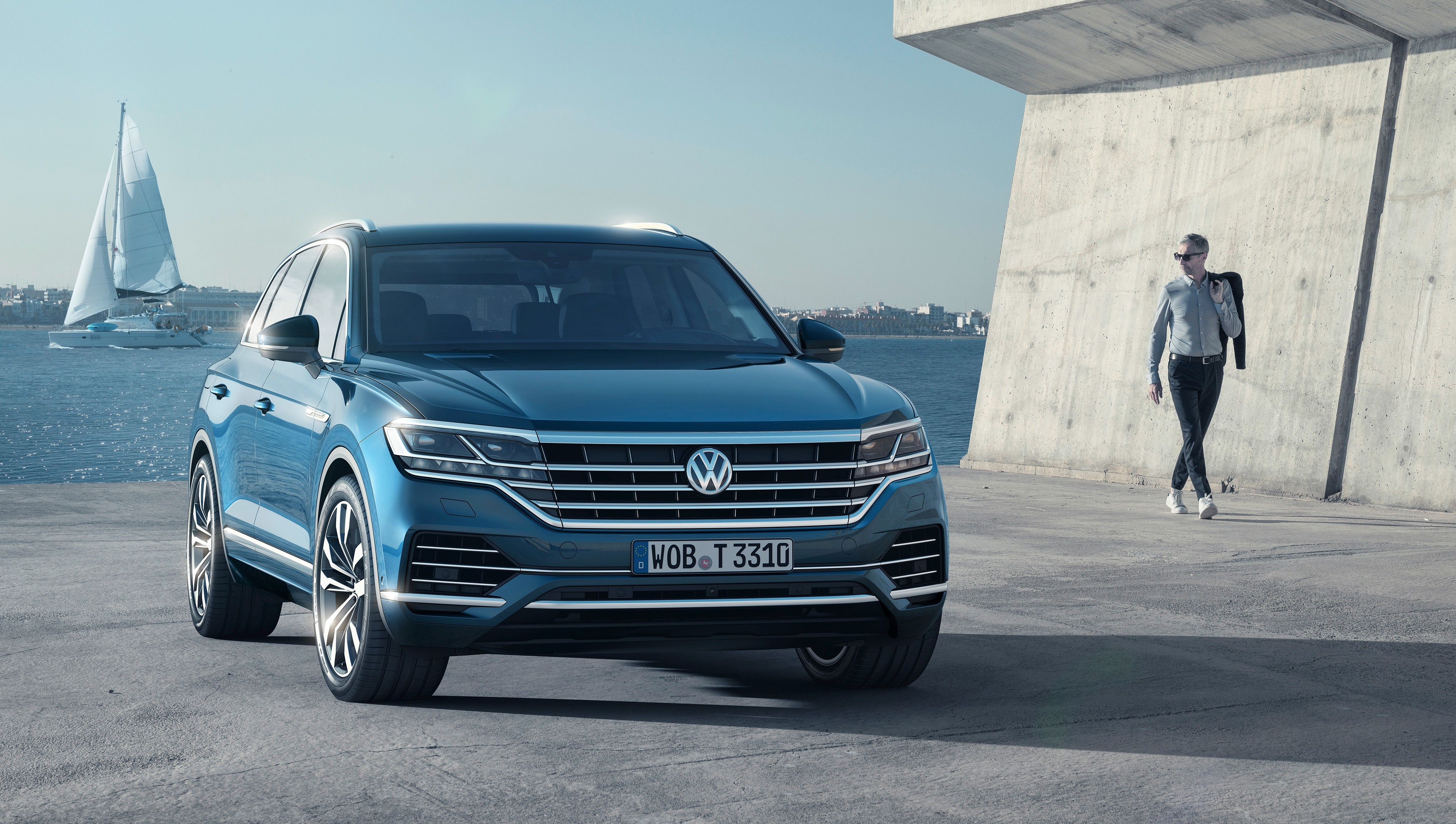 Volkswagen Touareg 2018 TDI front view HD Wallpaper