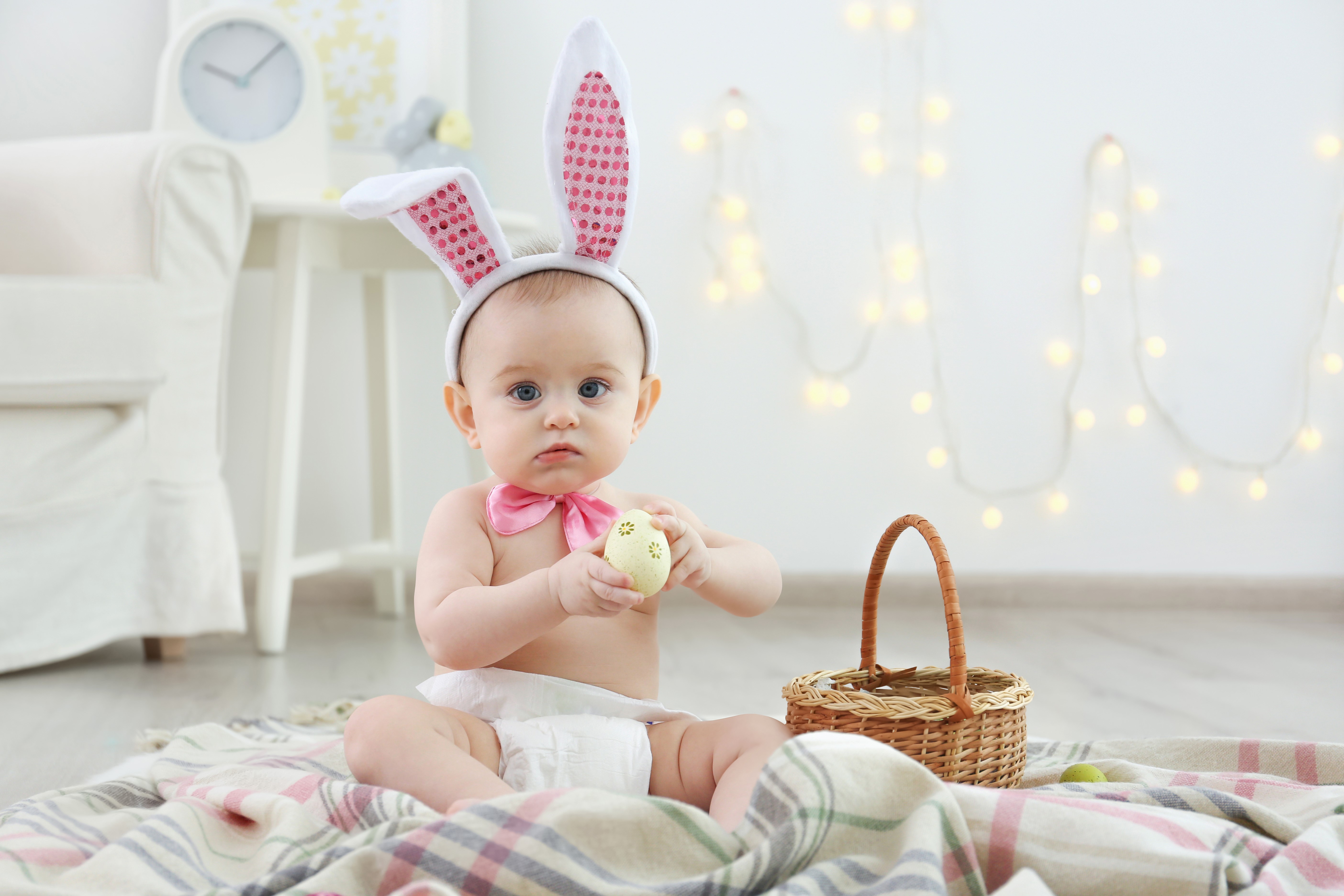 Baby with Easter bunny ears and egg HD Wallpaper