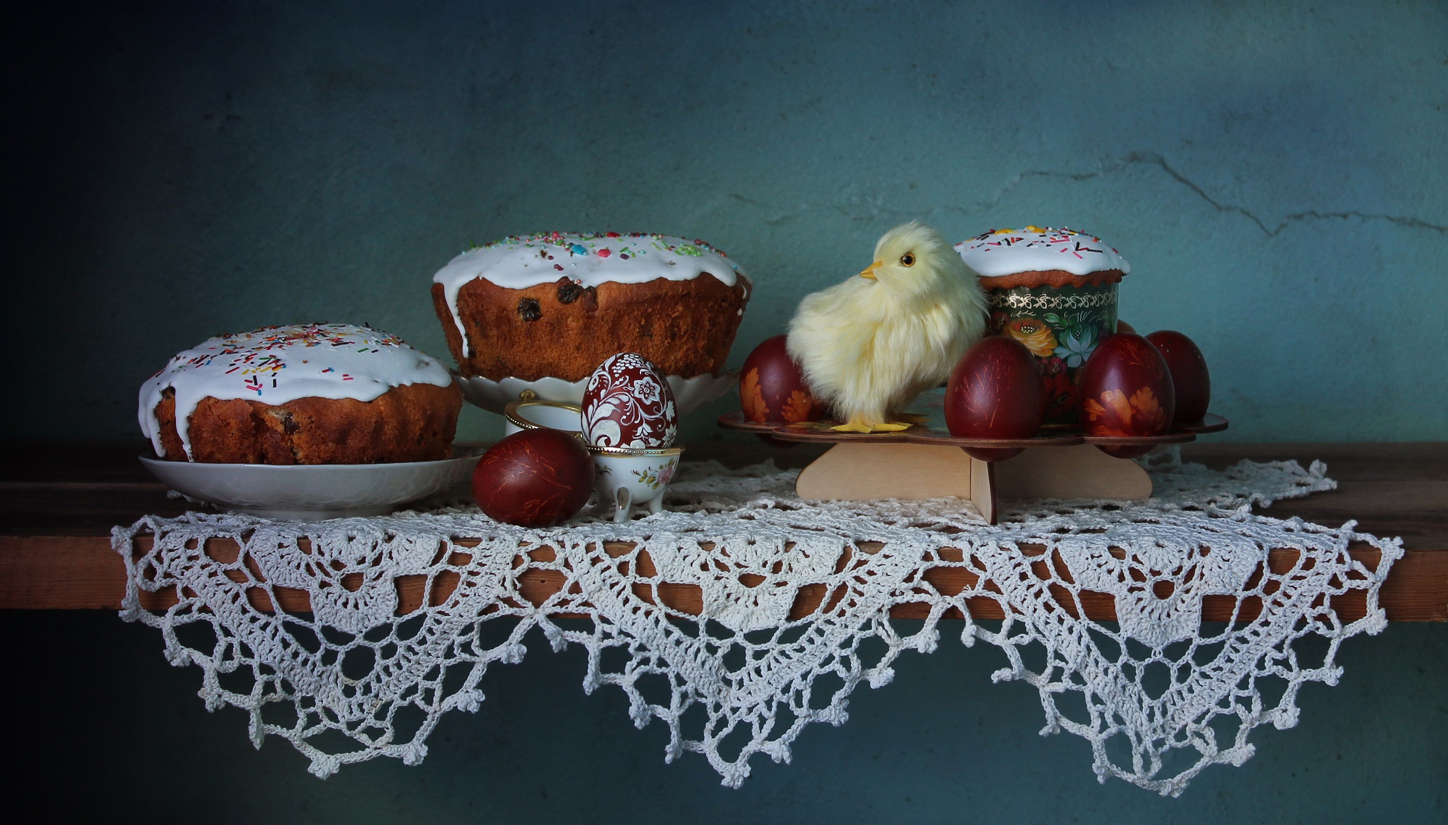 Easter Kulich, Eggs, and a Chick on a Table HD Wallpaper