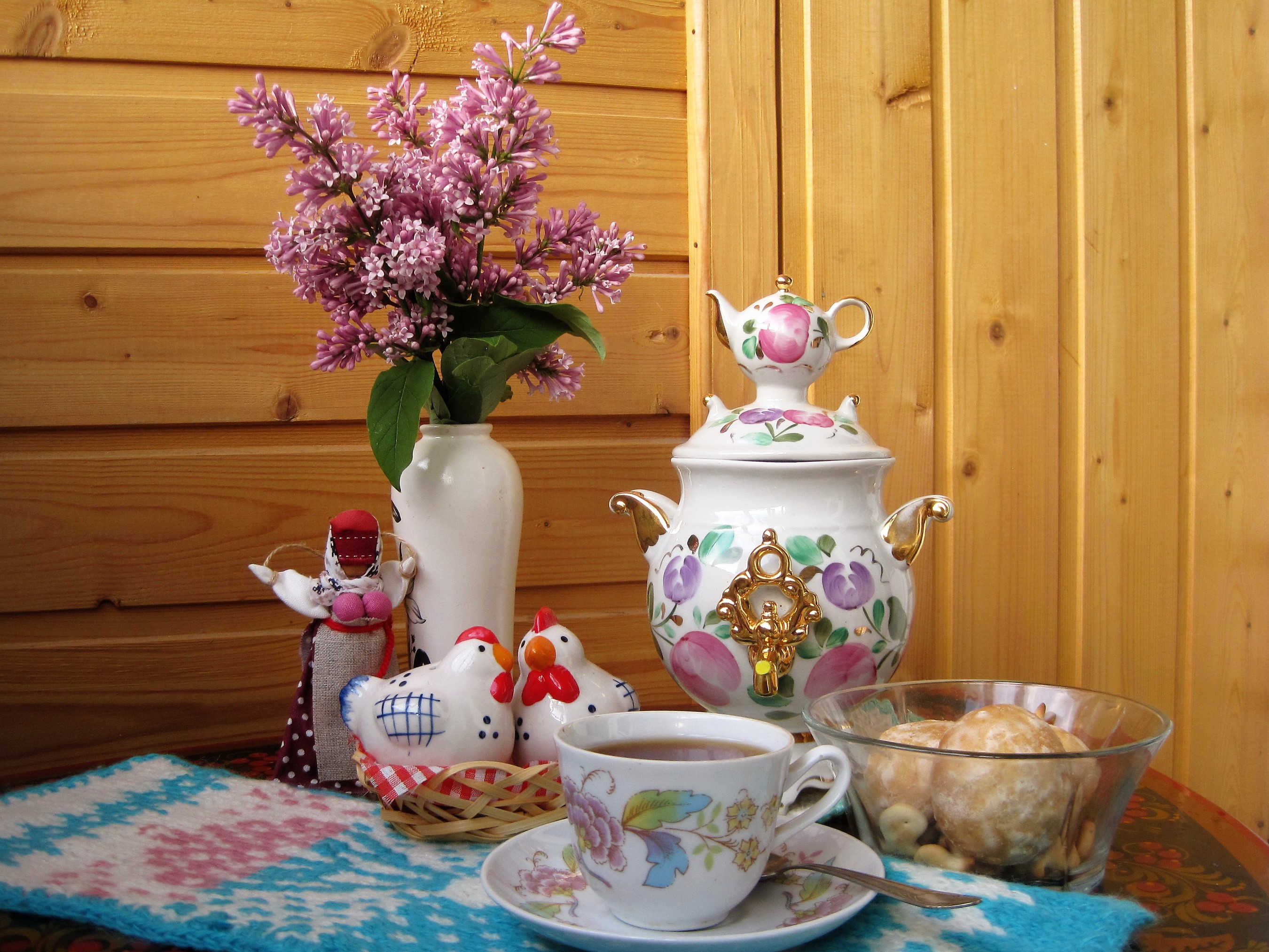 Still life with lilac, tea, and samovar HD Wallpaper
