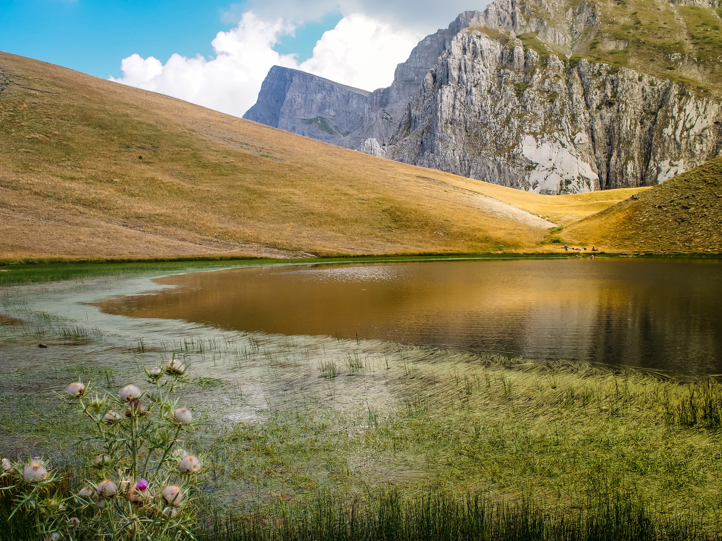 Dragon Lake in Greece with Crags and Grass HD Wallpaper