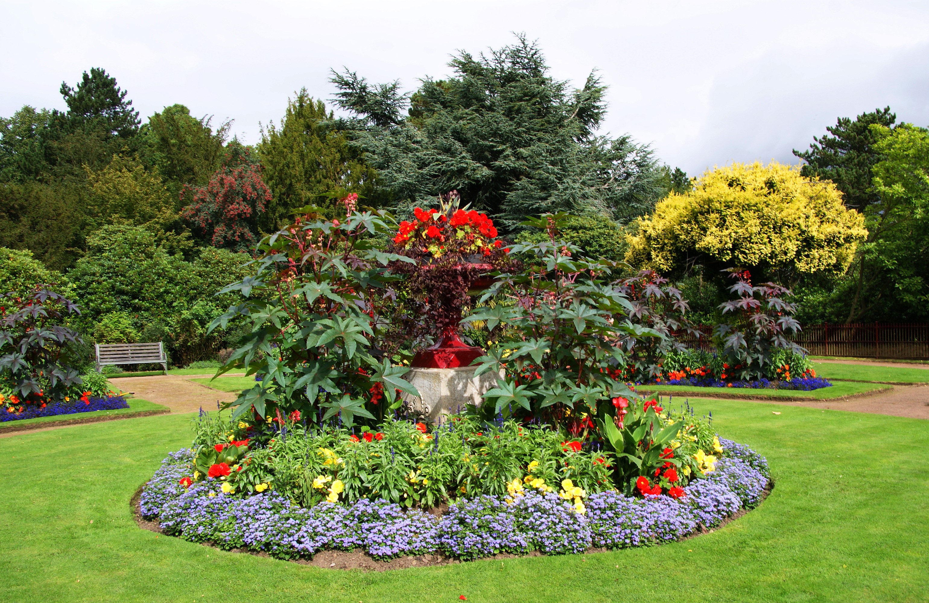 Flower bed with red urn at Wentworth Castle Gardens, England HD Wallpaper