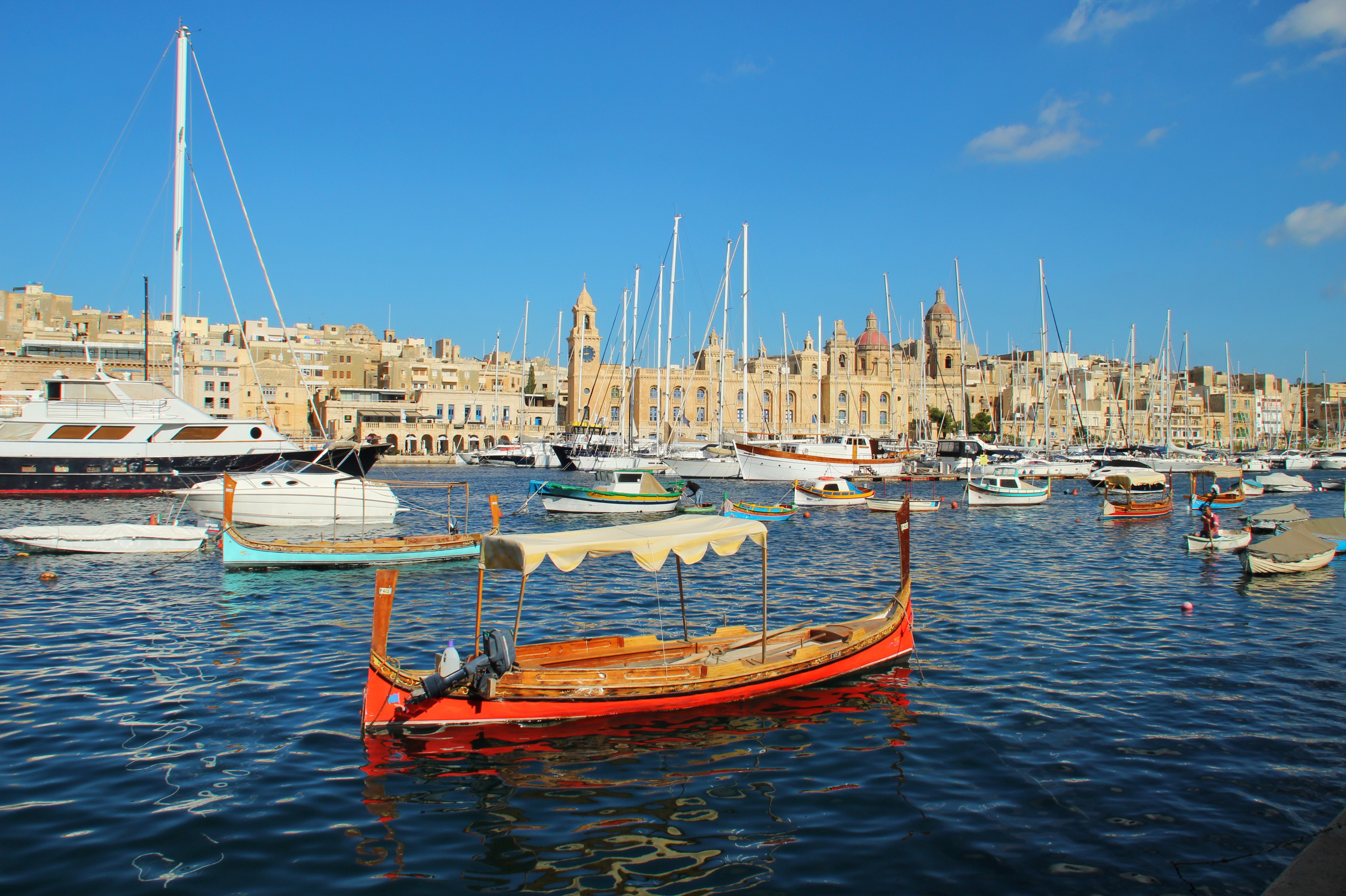Boats in Birgu, Malta HD Wallpaper