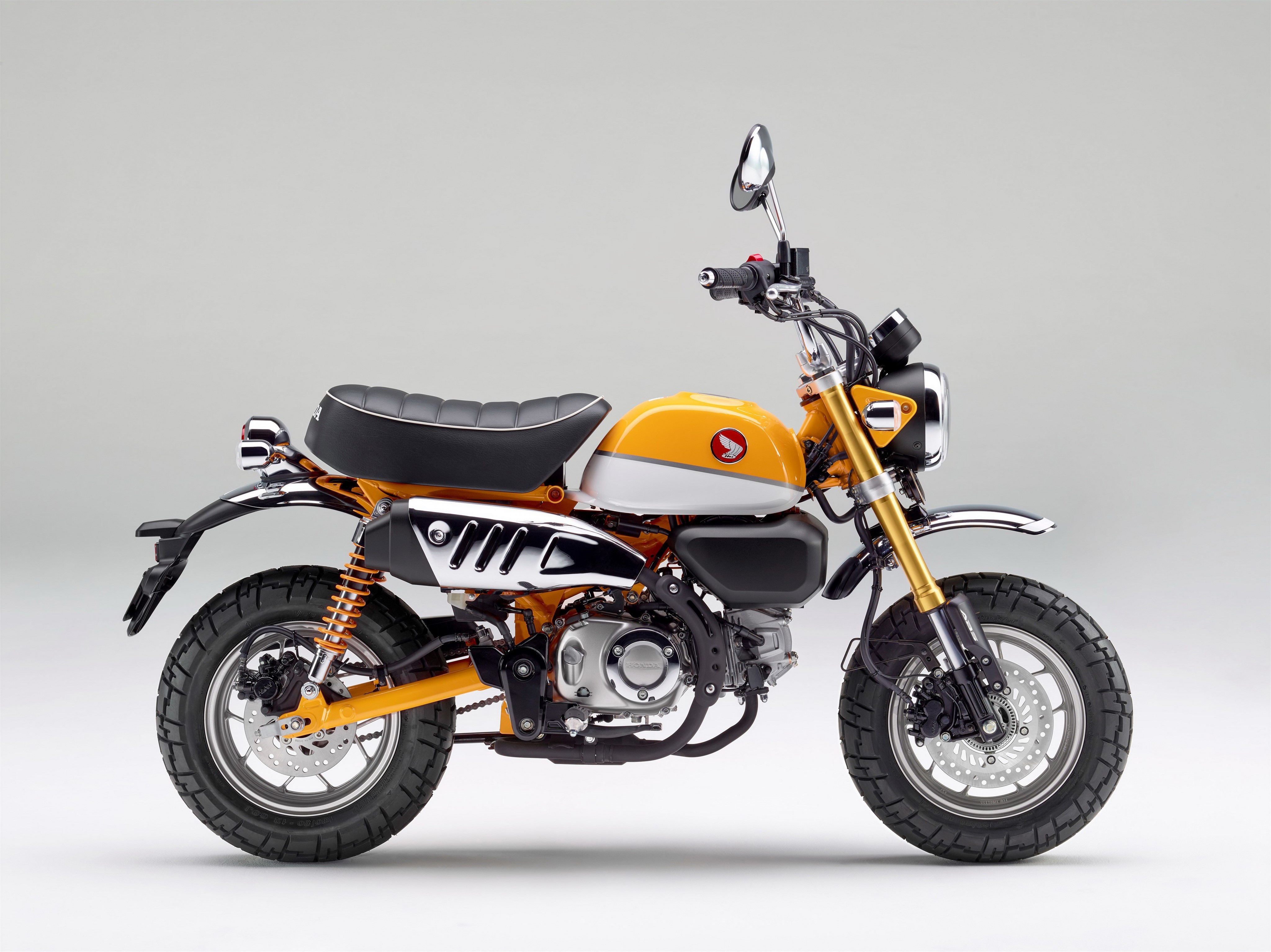 Honda Monkey 125 motorcycle, side view HD Wallpaper