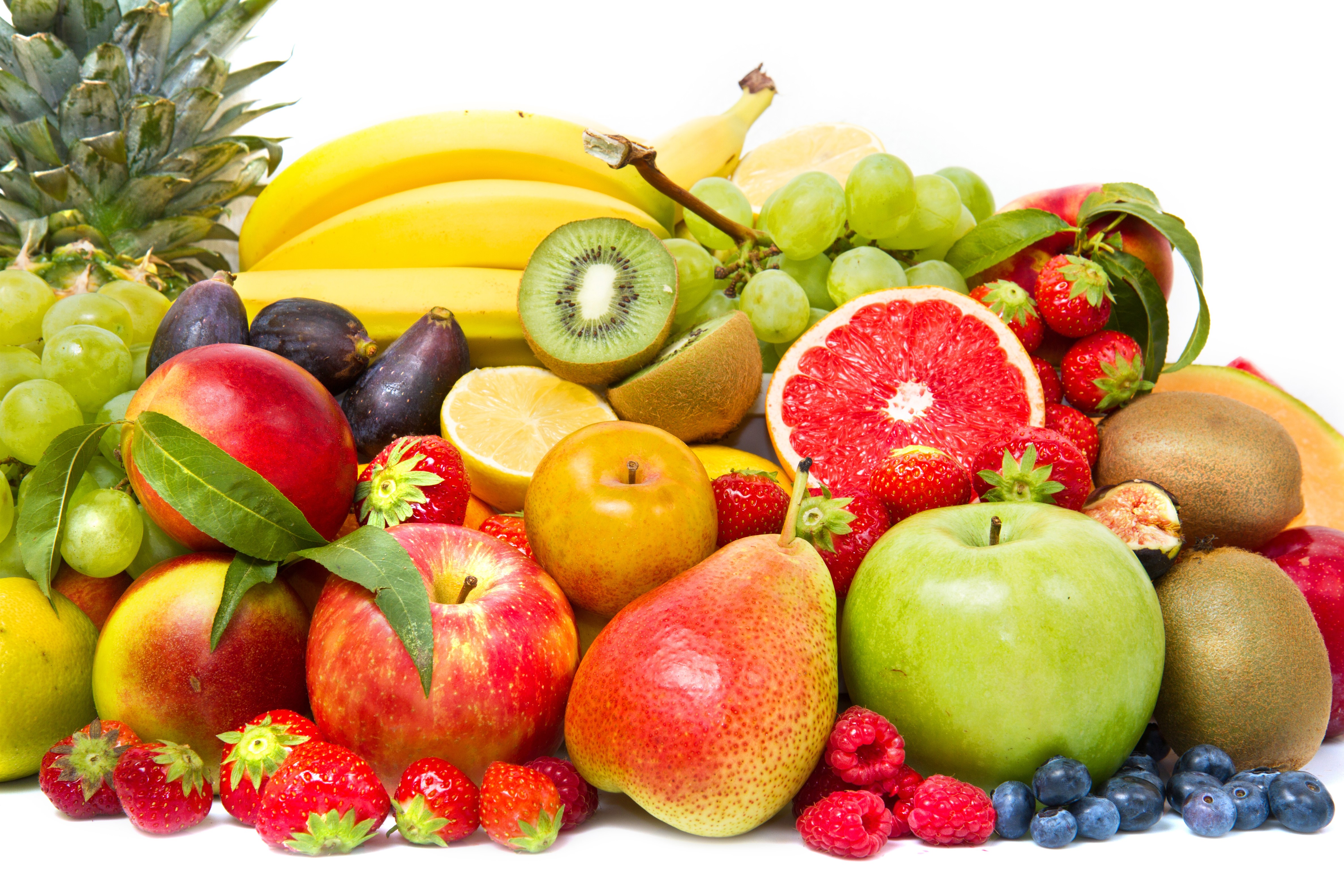 4K Fruit Assortment: Pears, Apples, Strawberries, Raspberries, Kiwi HD Wallpaper