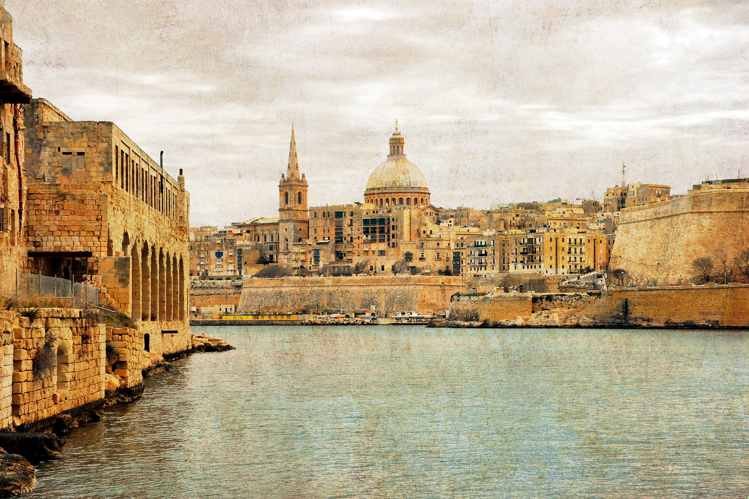 Valletta skyline with St. Paul's Cathedral and St. John's Co-Cathedral, Malta HD Wallpaper