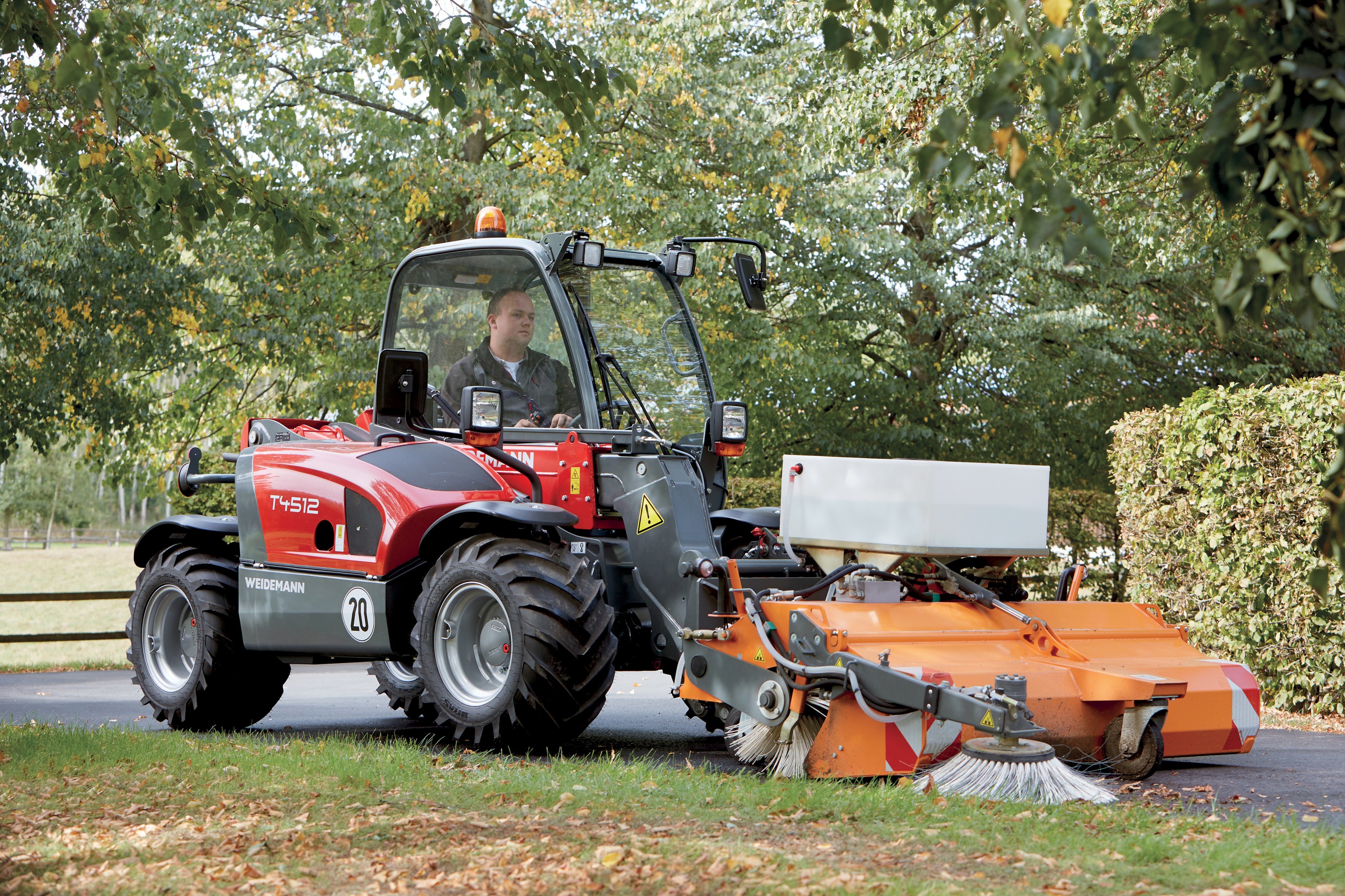 Weidemann T4512 Street Sweeper with Driver HD Wallpaper