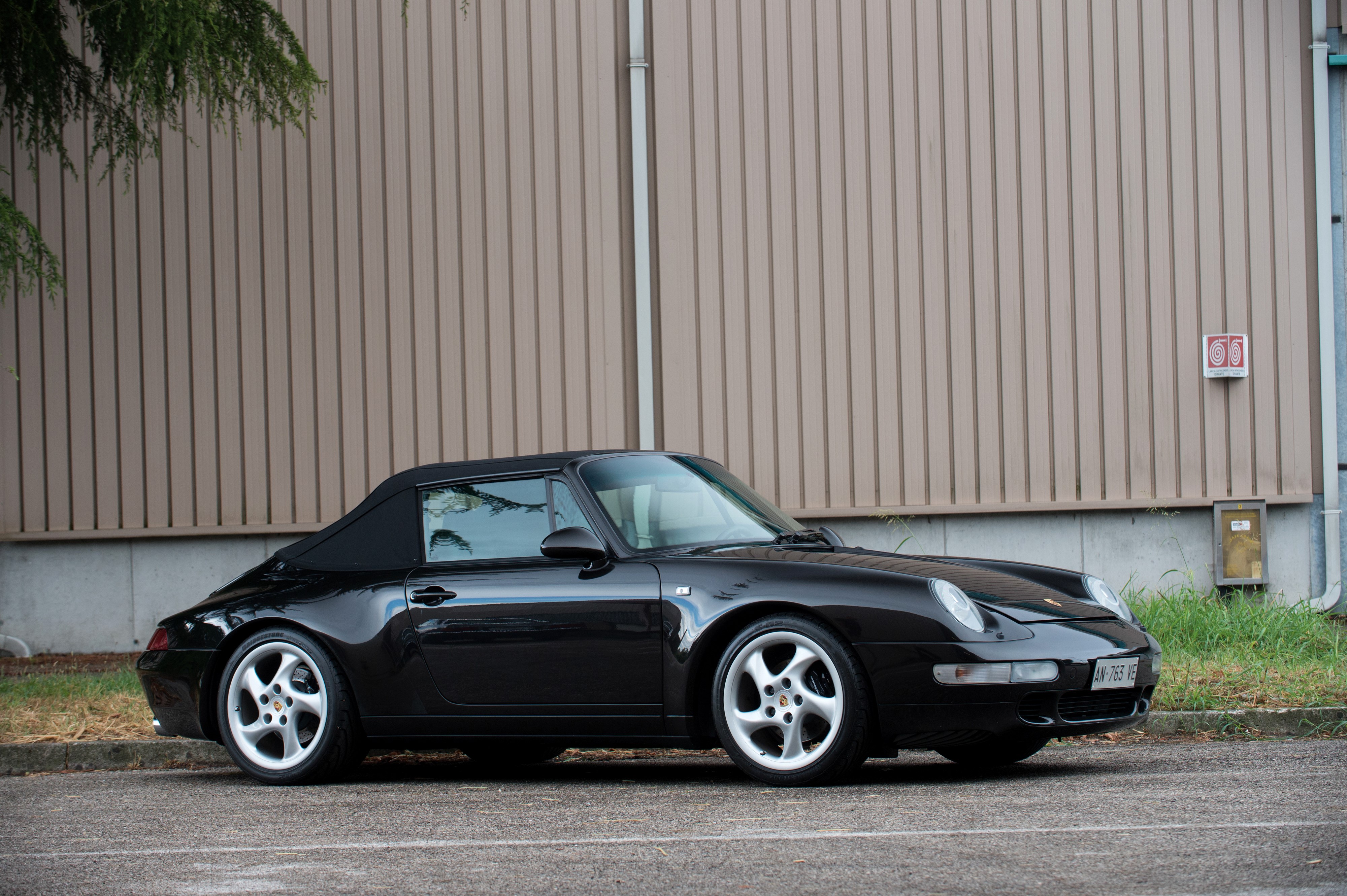 Black 1994-98 Porsche 911 Carrera 3.6 Cabriolet HD Wallpaper