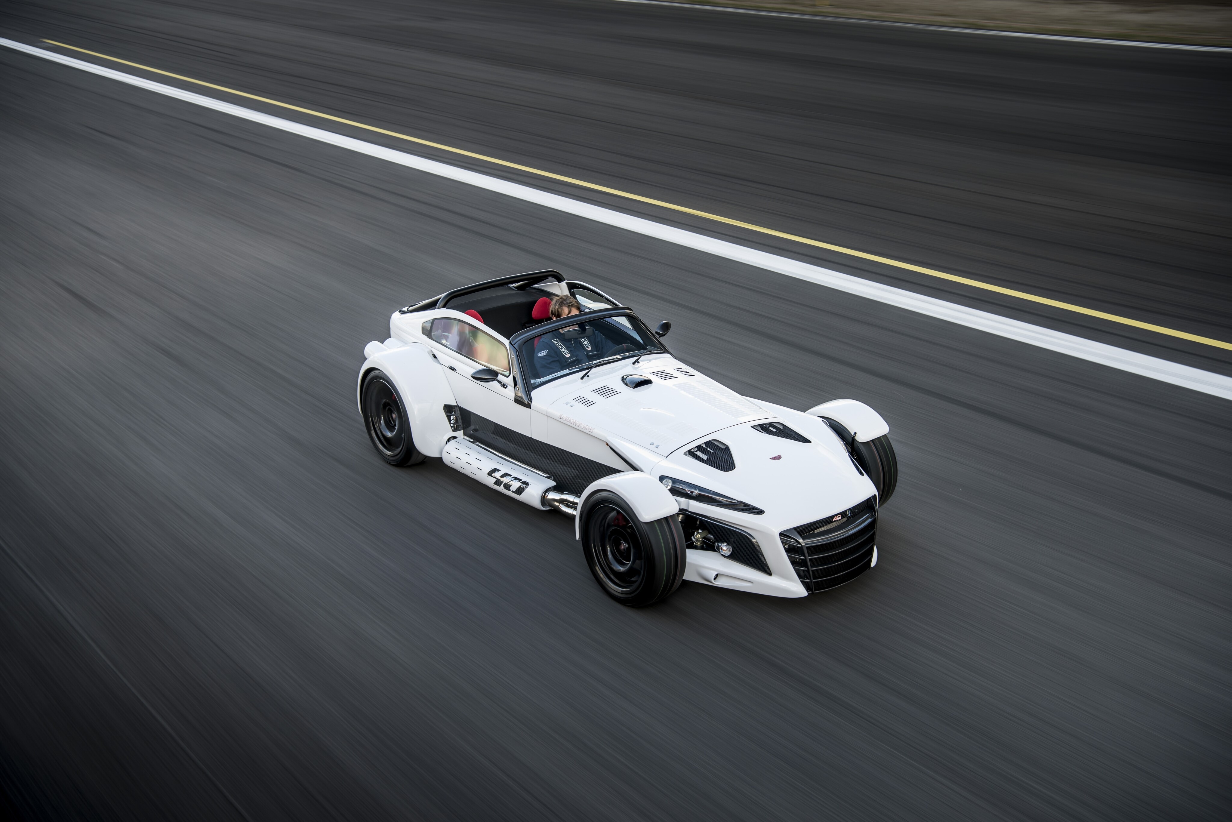 4K 2018 Donkervoort D8 GTO-40 White Sports Car in Motion HD Wallpaper