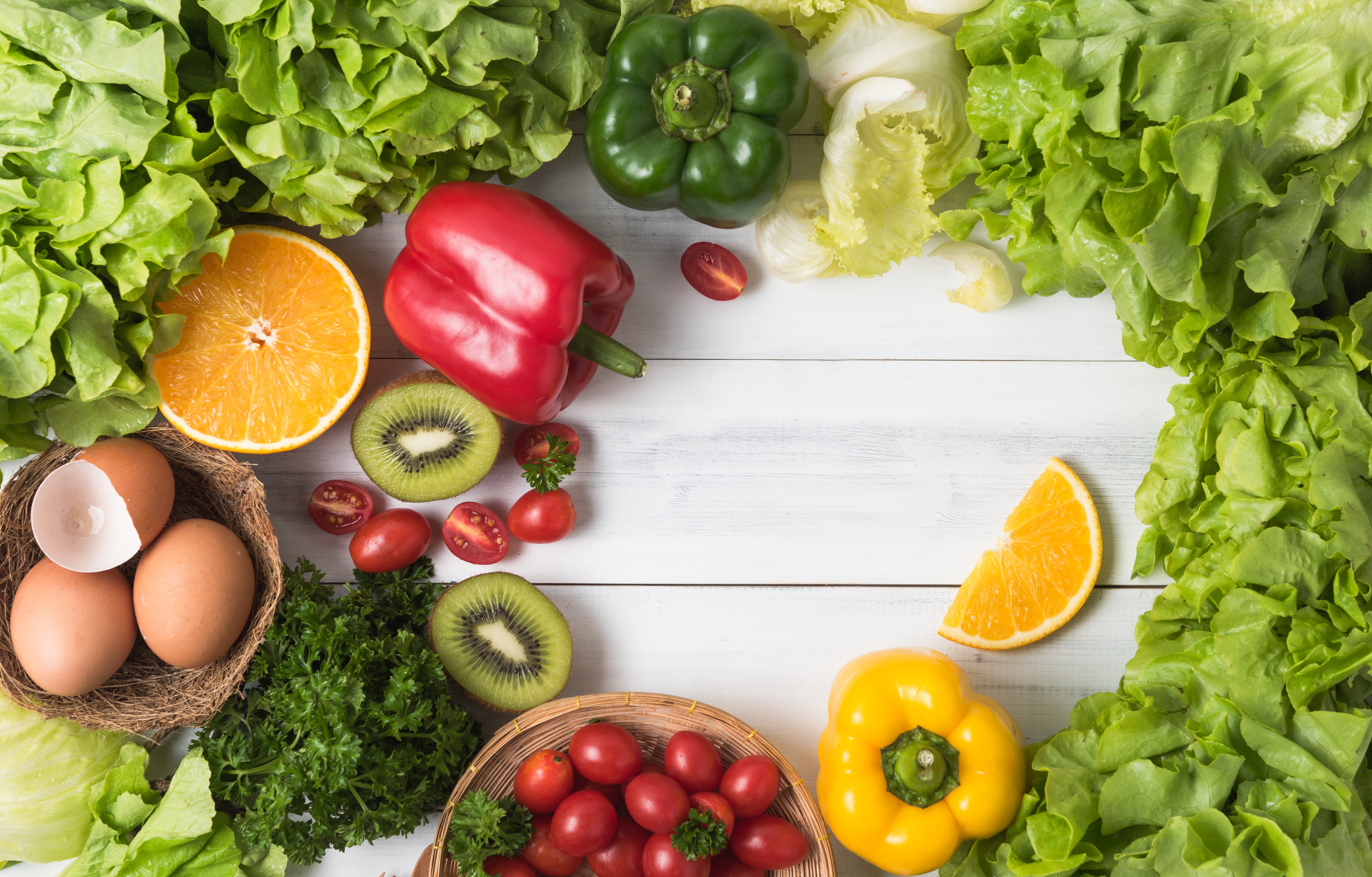 Vegetables, Bell Peppers, Kiwi, Oranges, Eggs, Tomatoes, Lettuce HD Wallpaper