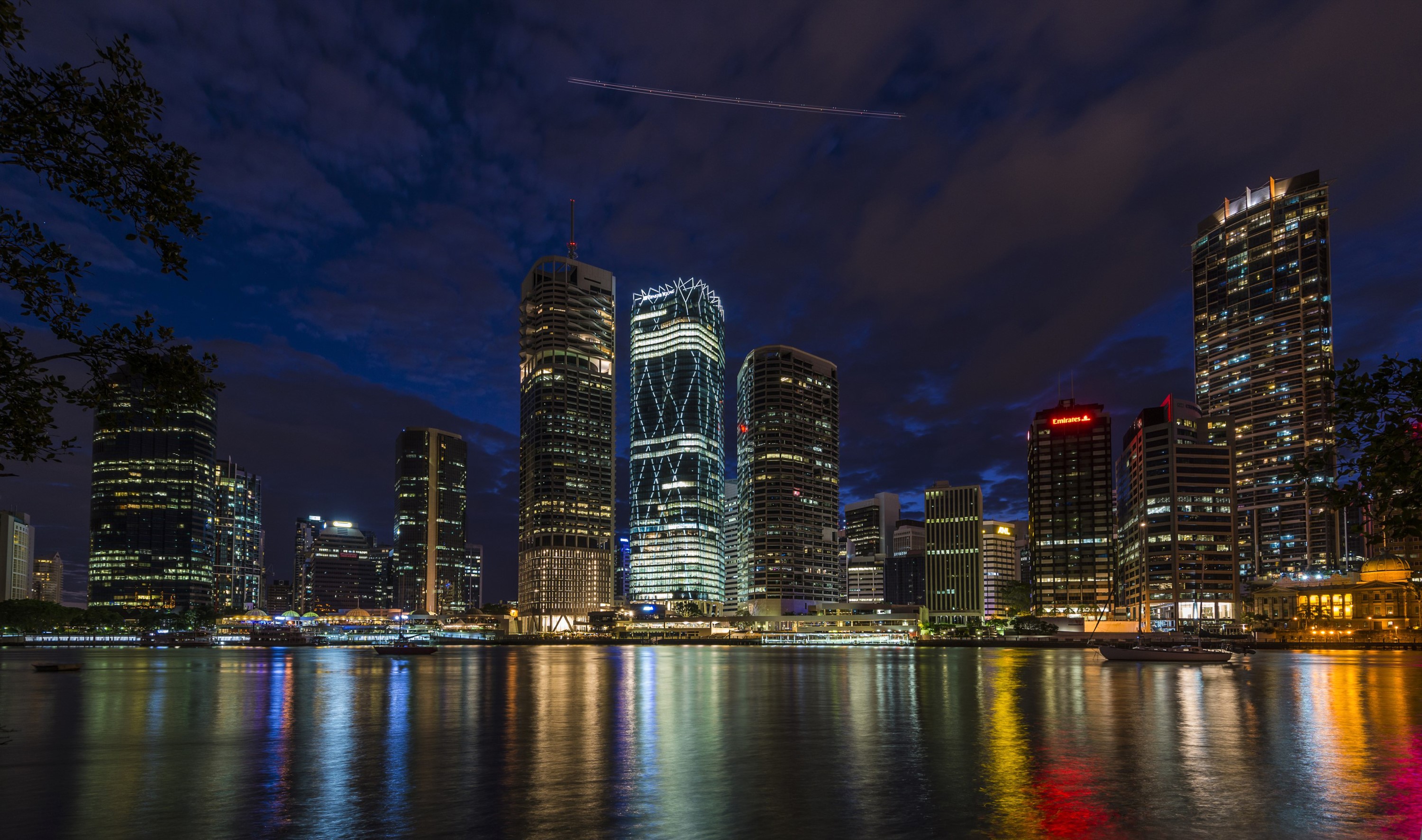 Brisbane skyline at night with river reflections HD Wallpaper