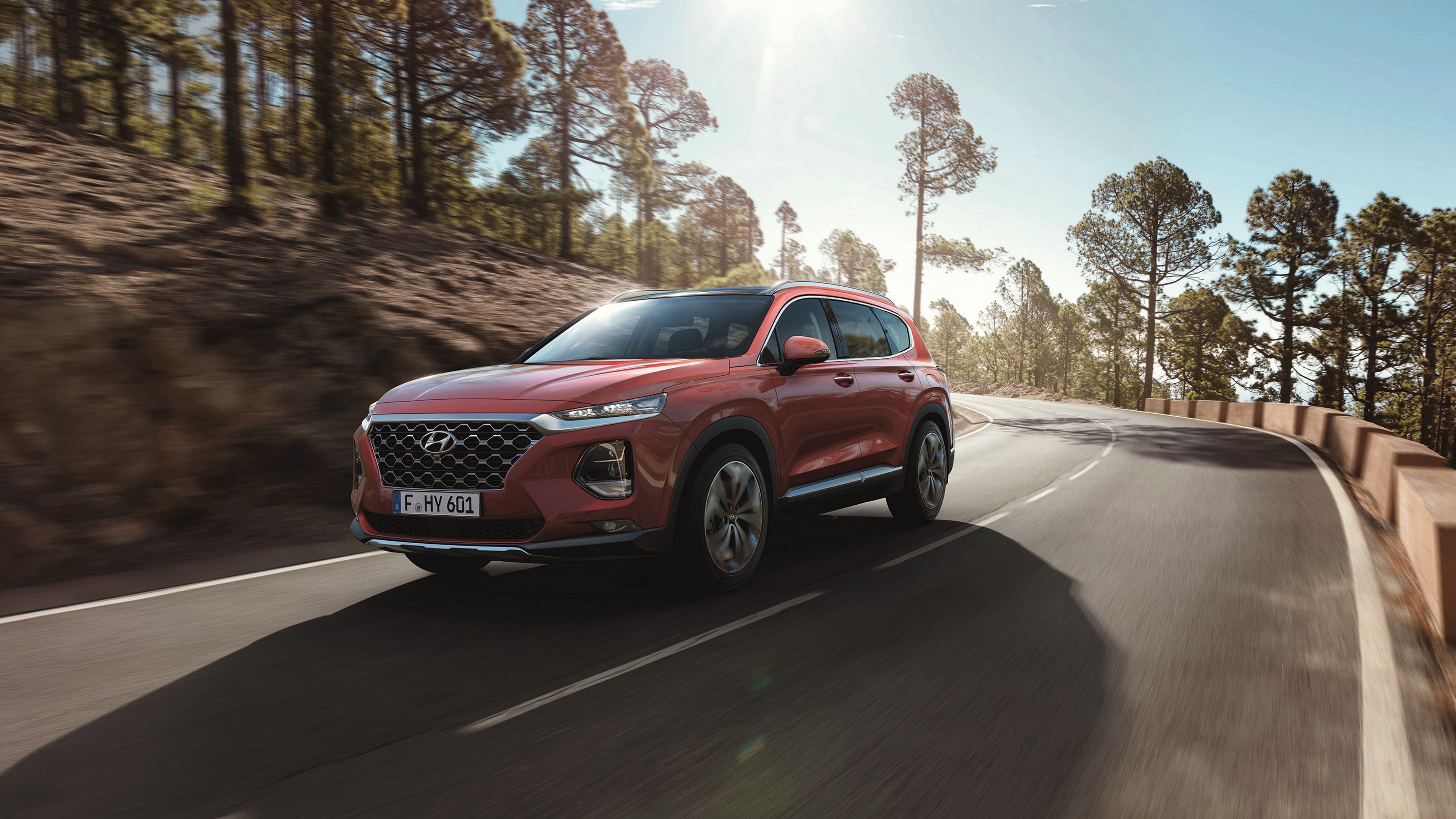 4K 2019 Hyundai Santa Fe Crossover in Motion HD Wallpaper