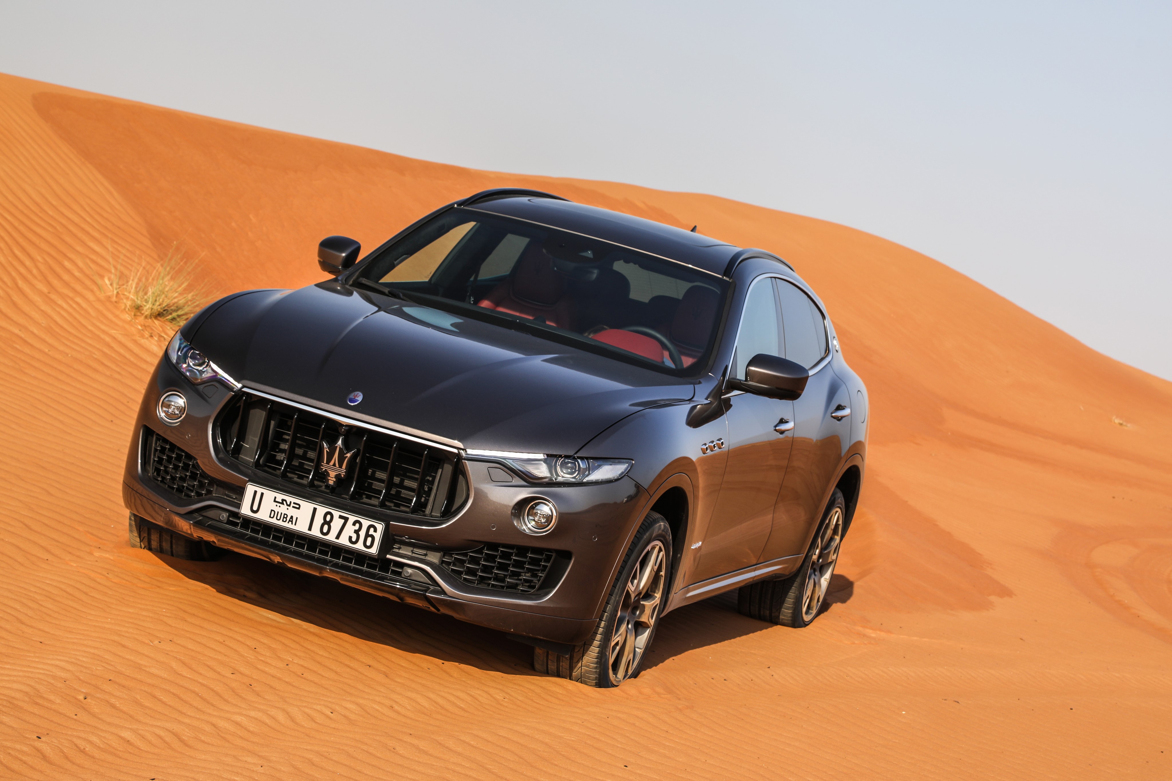 Maserati Levante S Q4 GranSport in desert HD Wallpaper