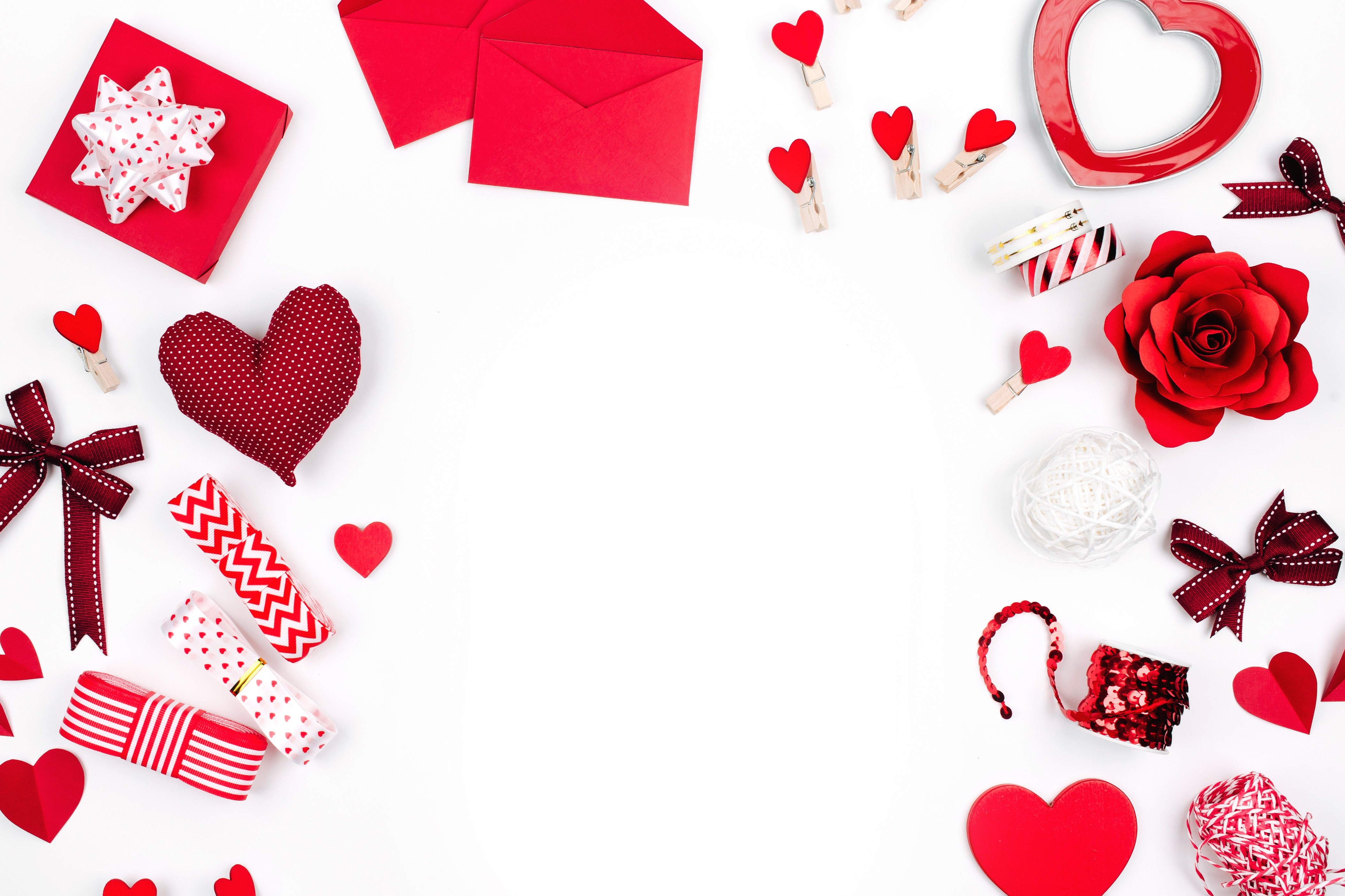 Valentine's Day Decorations with Hearts and Ribbons HD Wallpaper