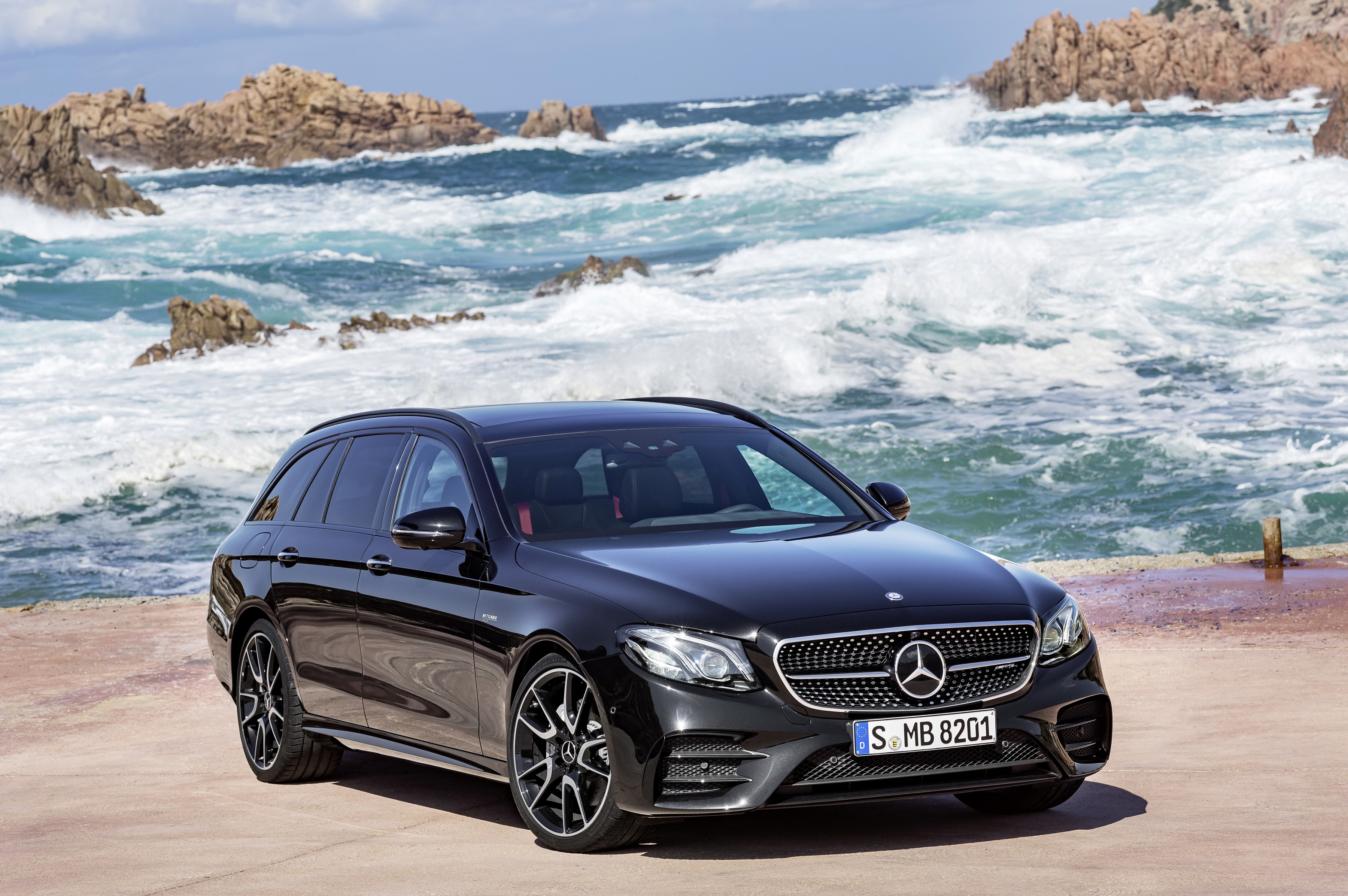 Black Mercedes-Benz AMG E 43 4MATIC Estate by the sea HD Wallpaper