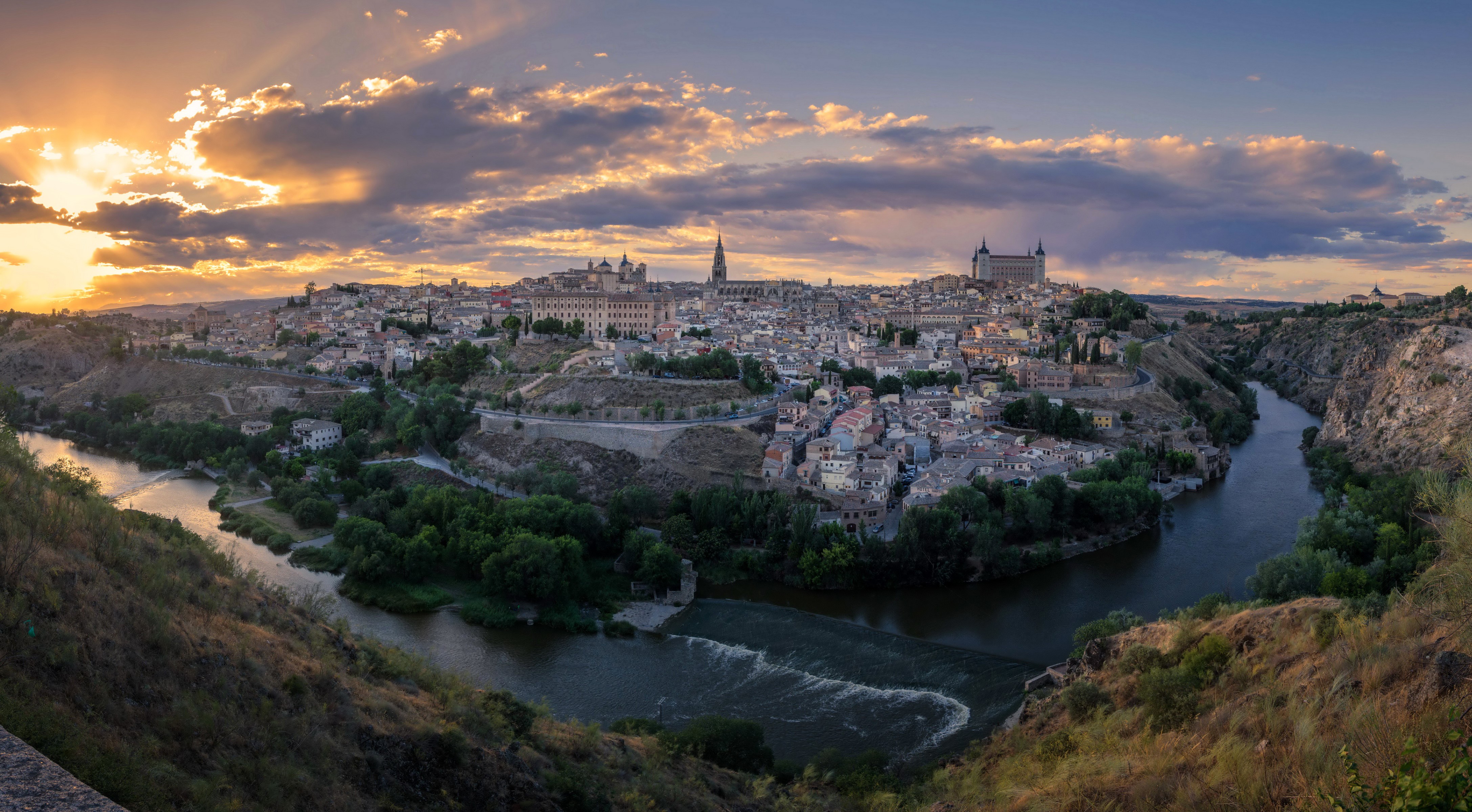 4K Toledo Spain River Houses Evening HD Wallpaper