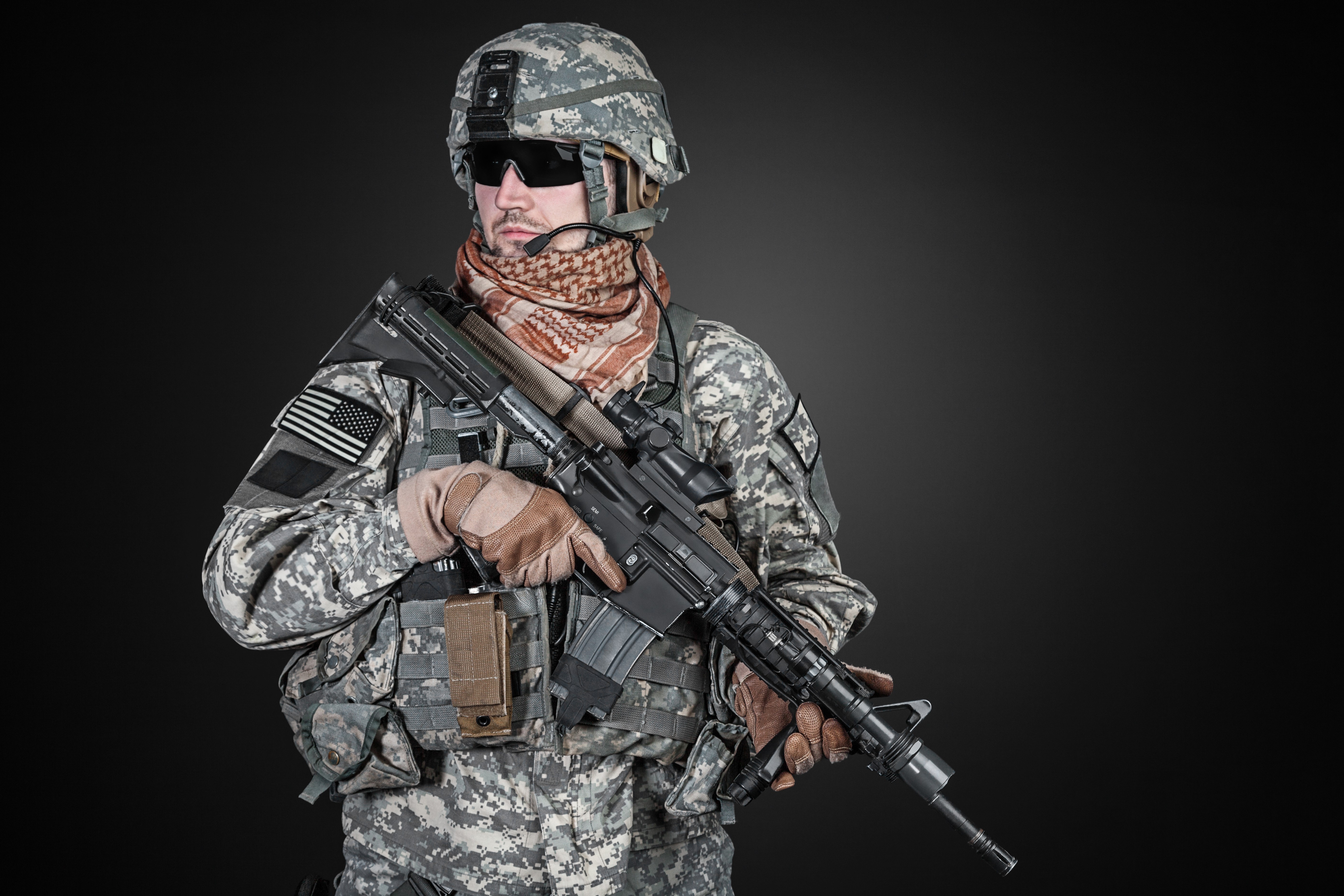 Soldier with Assault Rifle HD Wallpaper