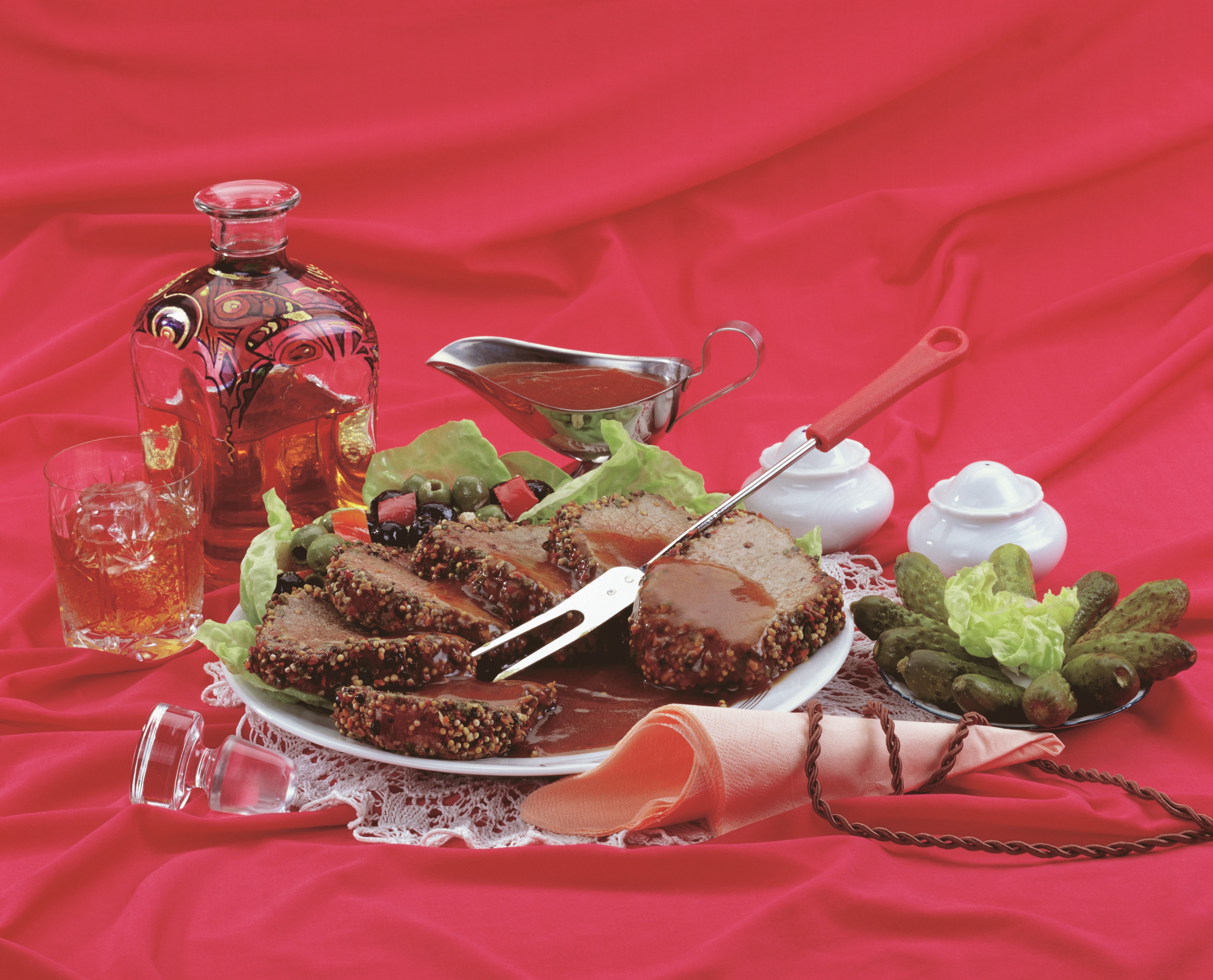 Meat products with pickles and whiskey HD Wallpaper