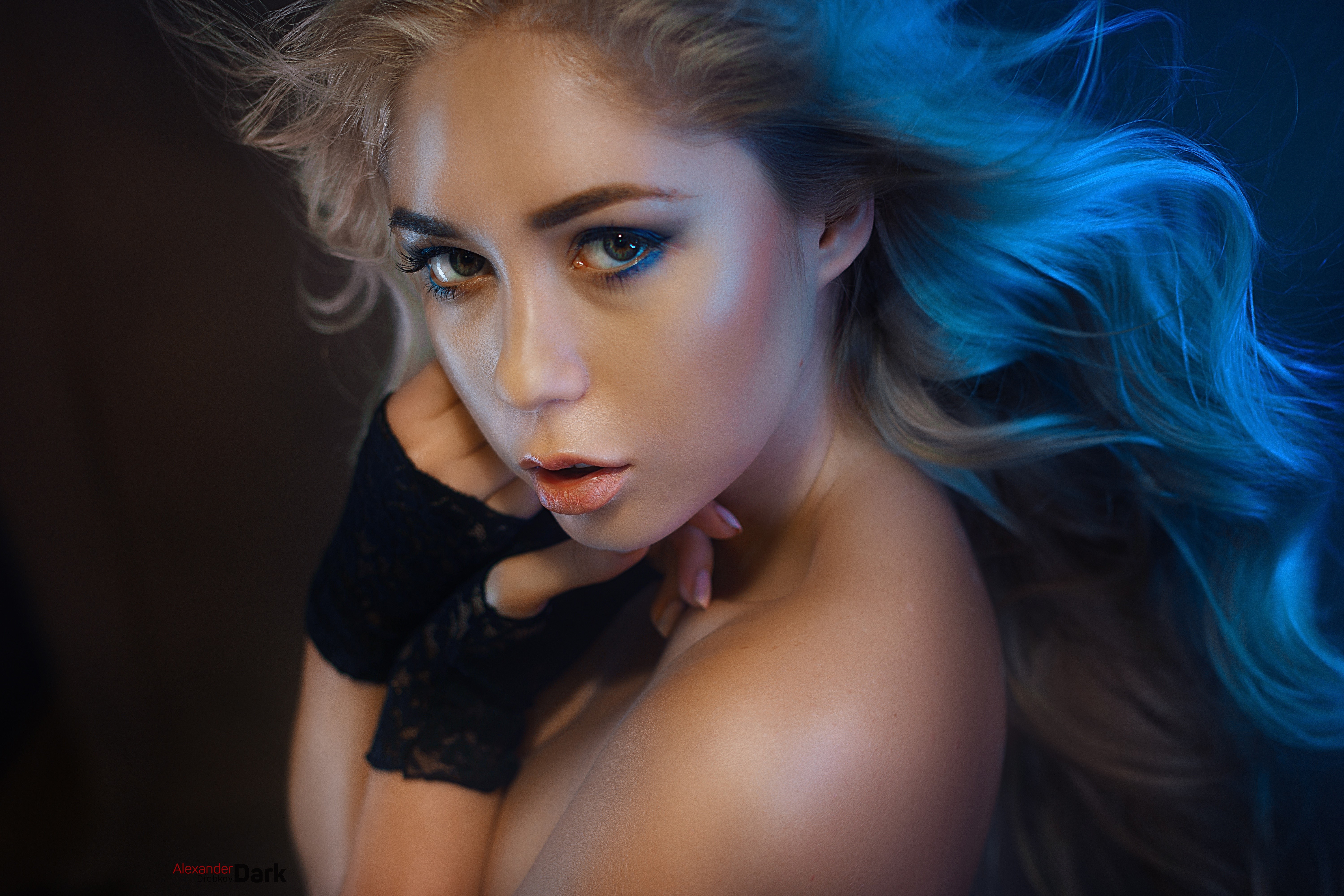 Katrin Deart with blue hair and makeup HD Wallpaper