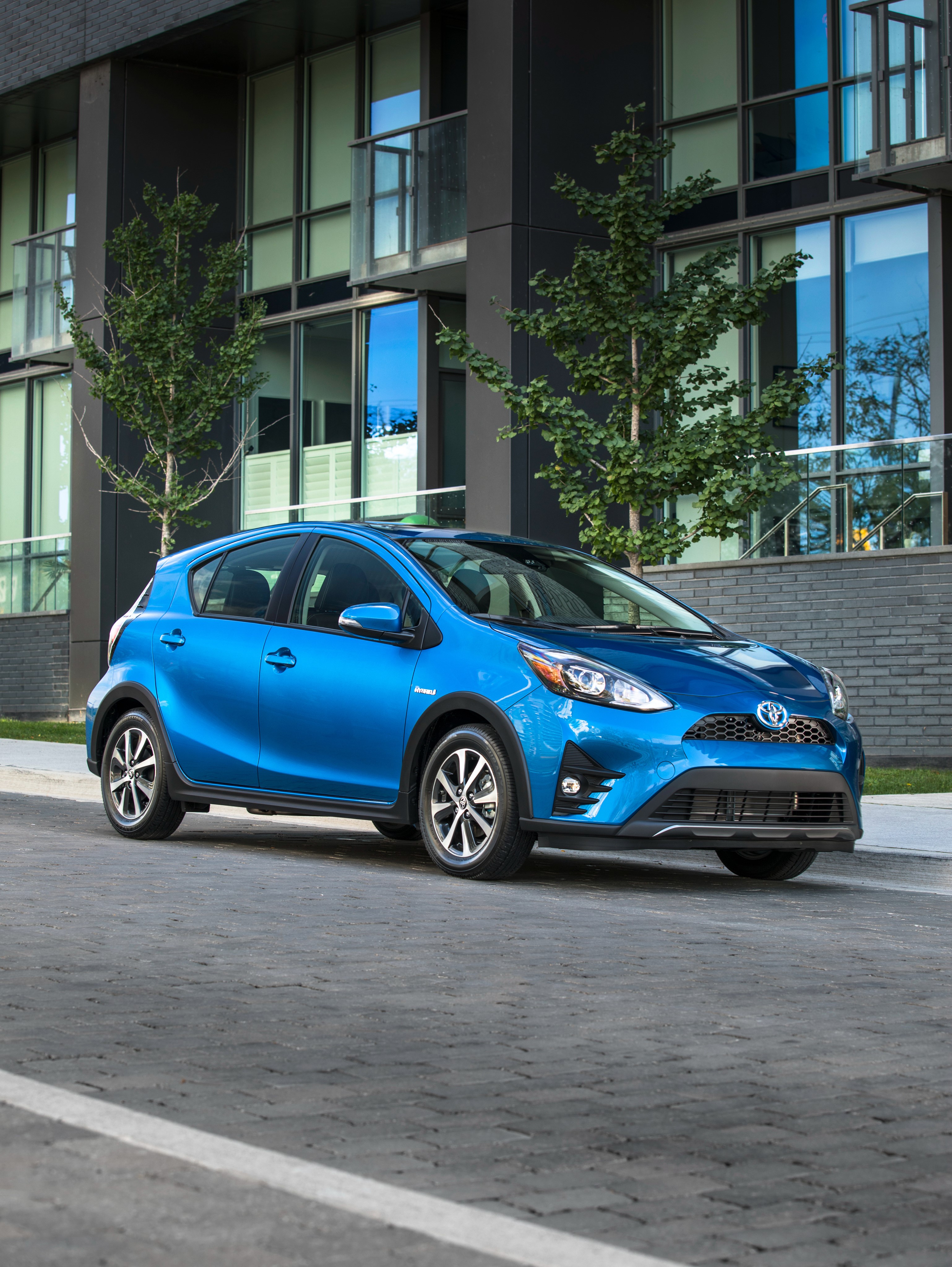 2018 Toyota Prius C HD Phone Wallpaper