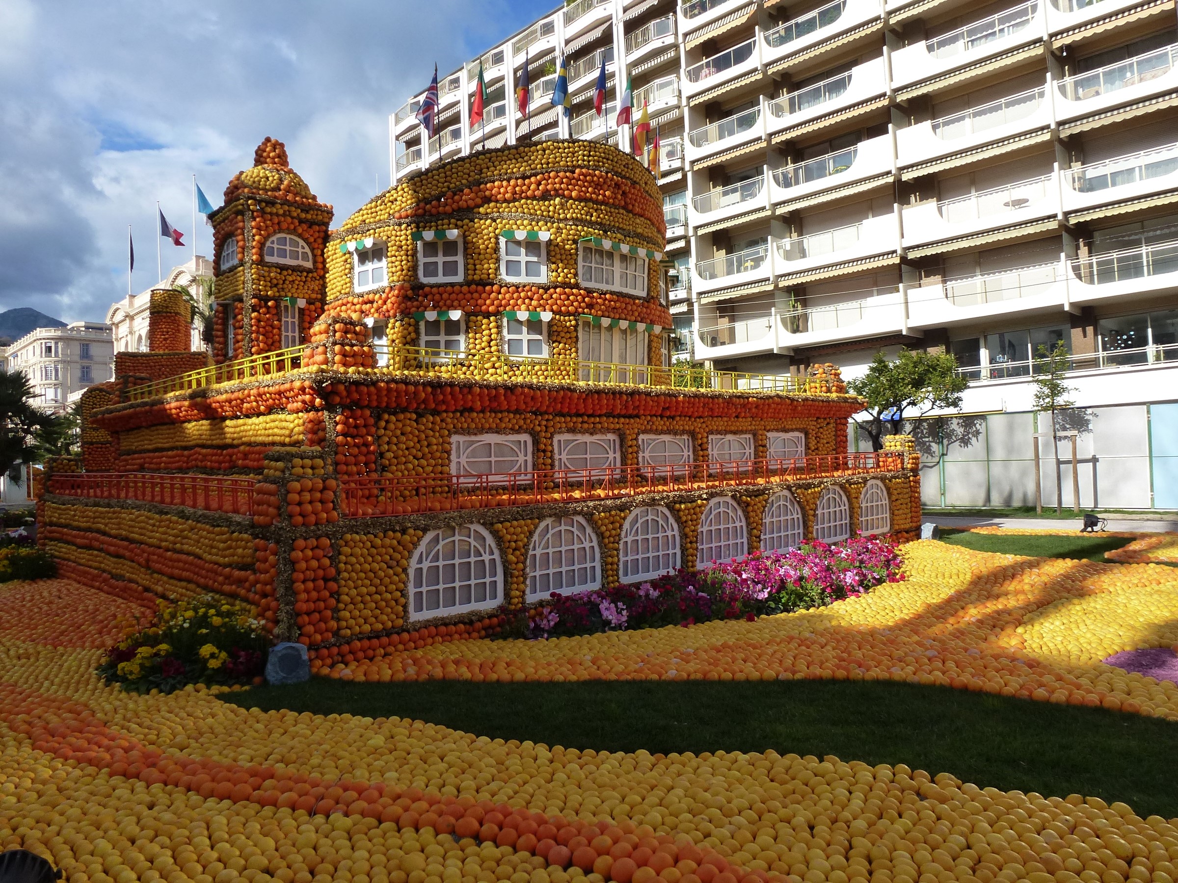 Lemon Festival in Menton, France HD Wallpaper