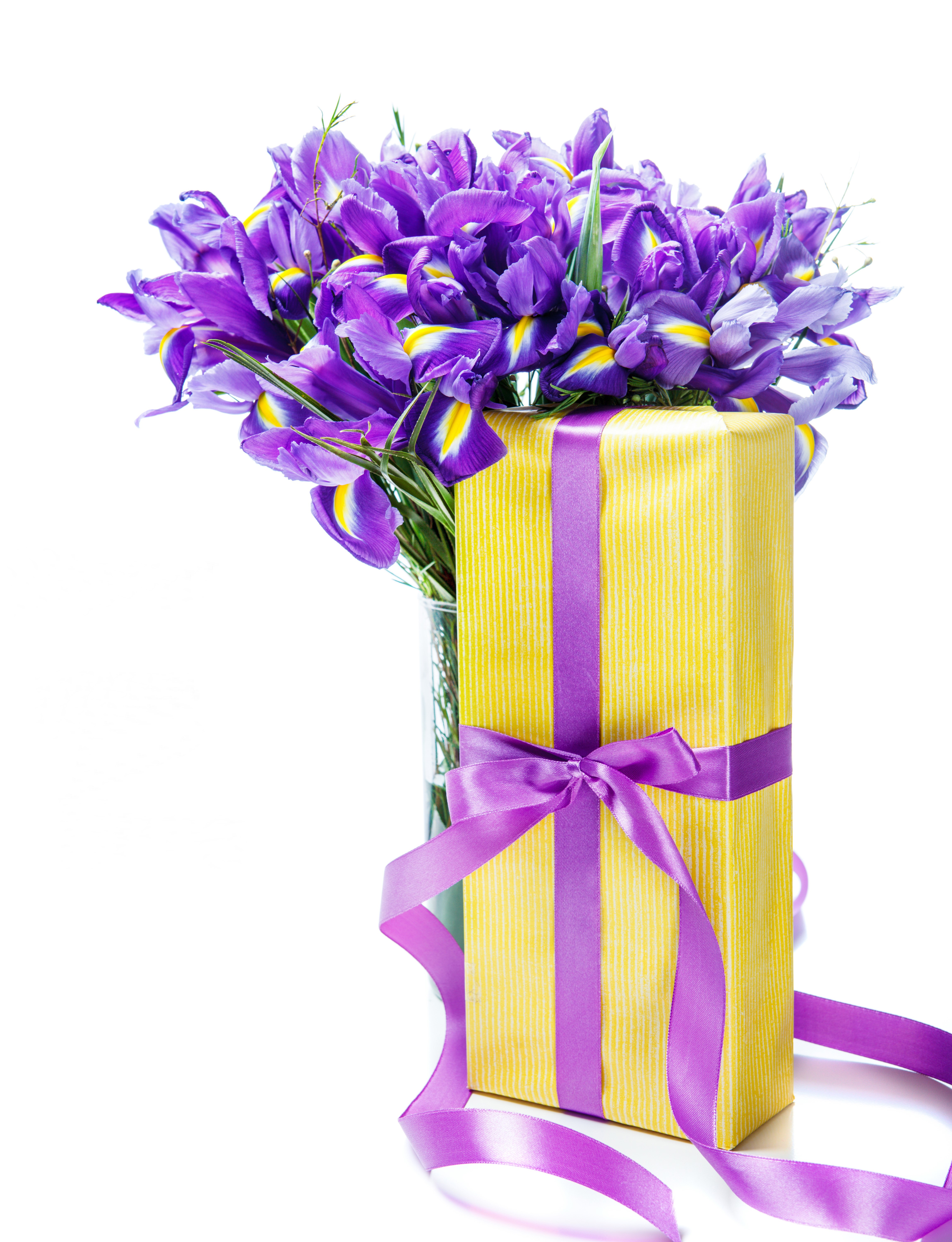 Bouquet of purple irises with a yellow gift box HD Phone Wallpaper