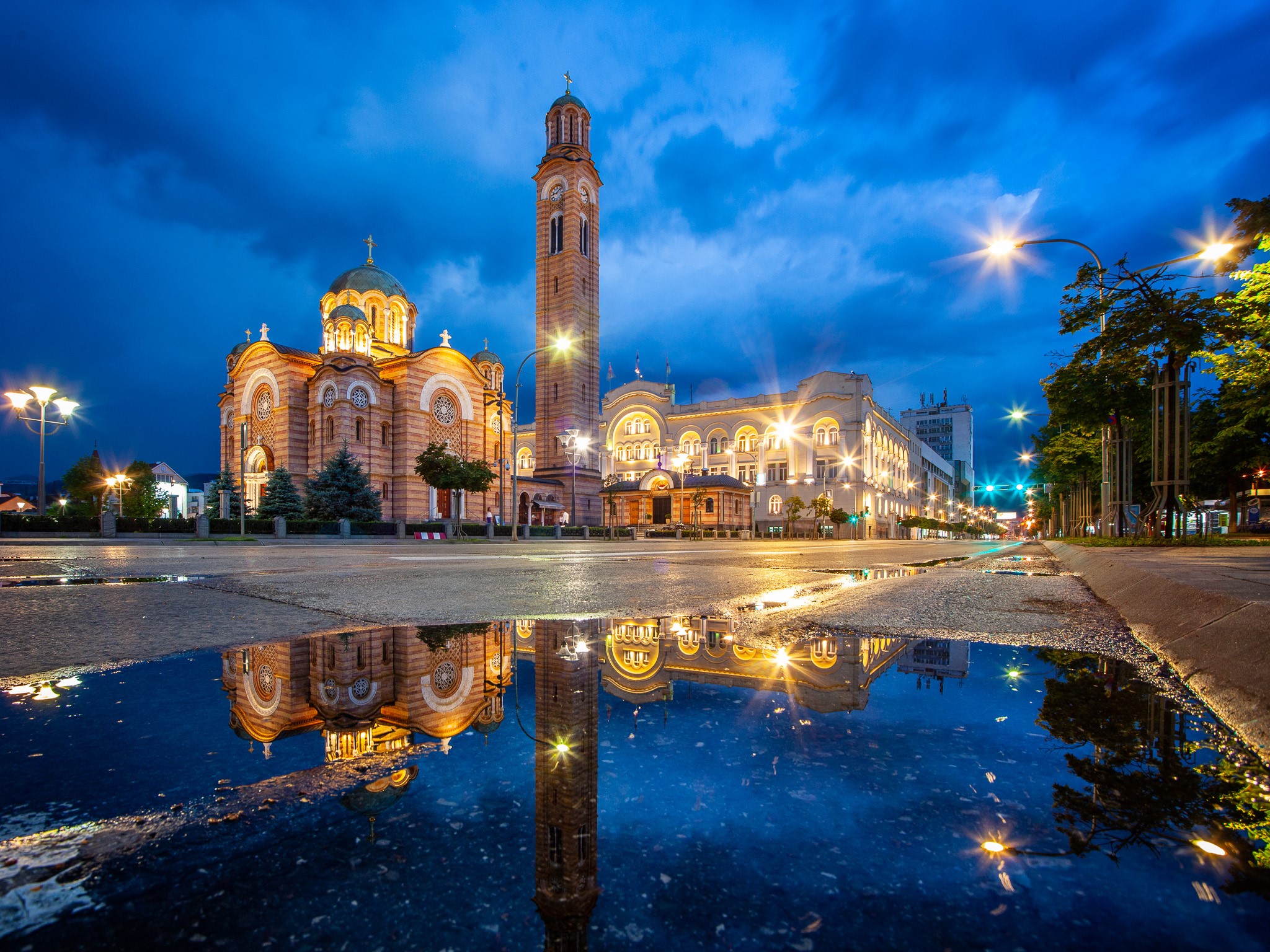 Church in Banja Luka, Bosnia and Herzegovina at dusk with reflection HD Wallpaper