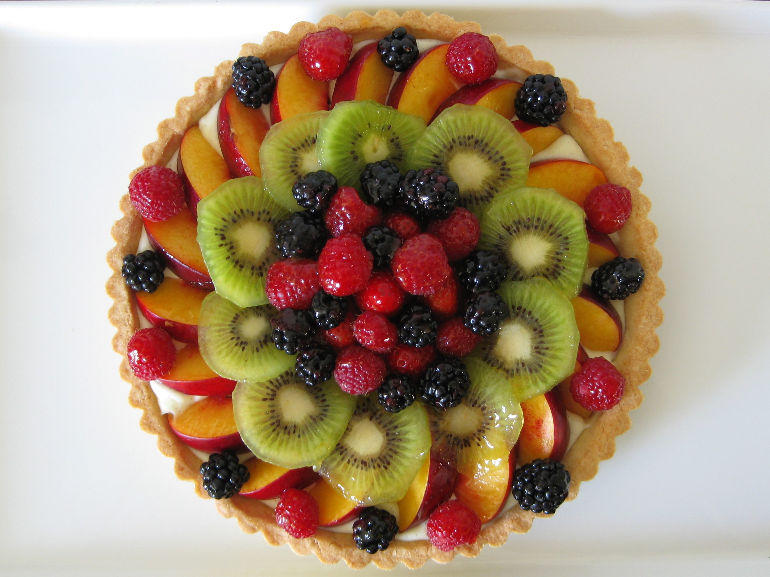 Fruit Tart with Kiwi, Peaches, Raspberries, and Blackberries HD Wallpaper