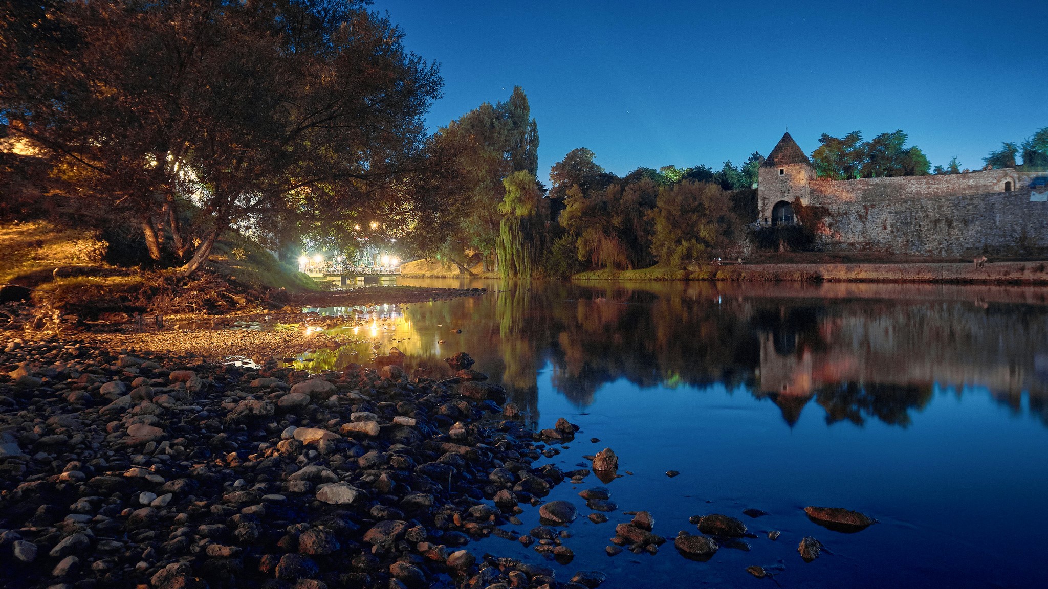 Fortress on the riverbank at dusk in Banja Luka, Bosnia and Herzegovina HD Wallpaper