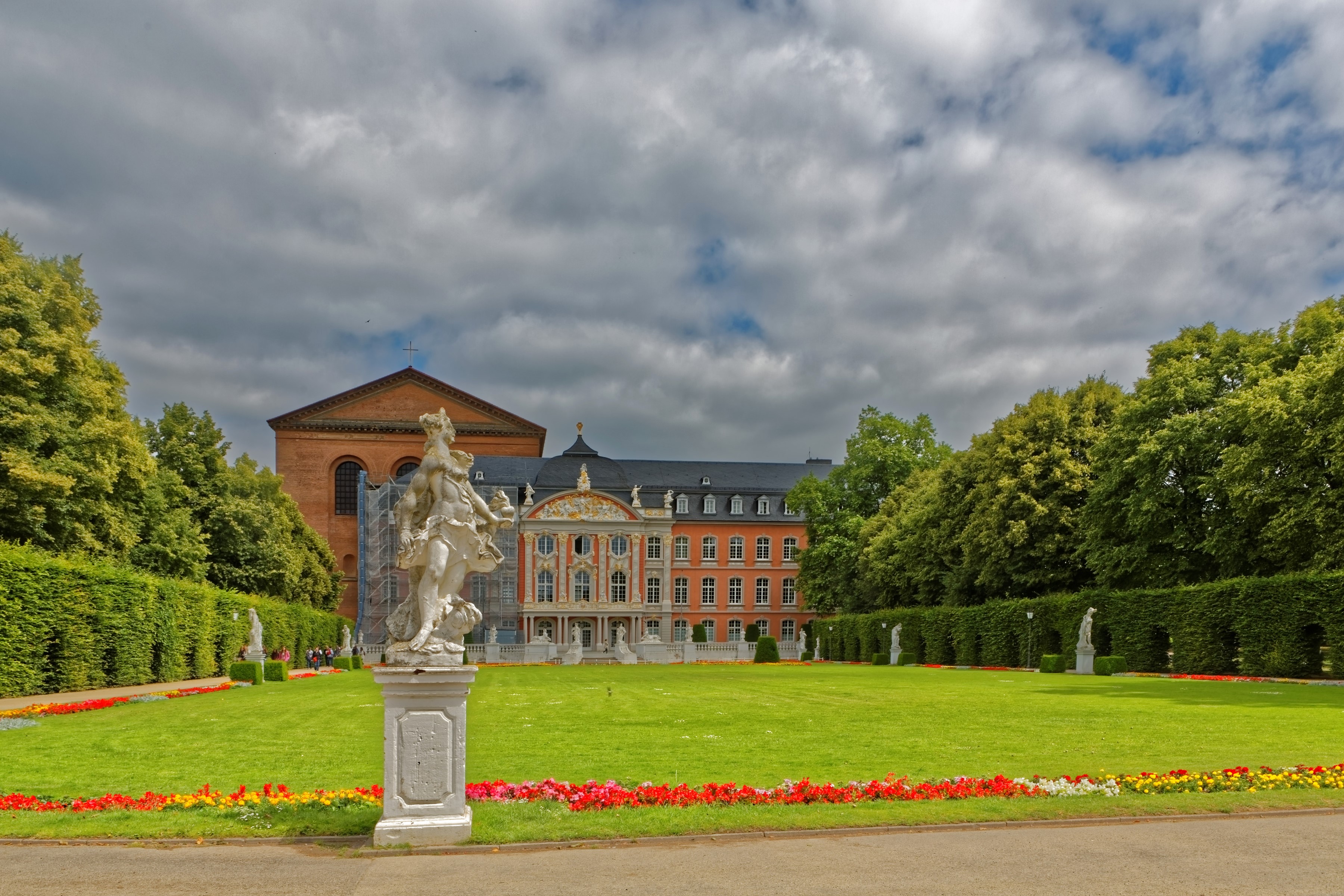 Palace and garden with sculptures in Trier, Germany HD Wallpaper